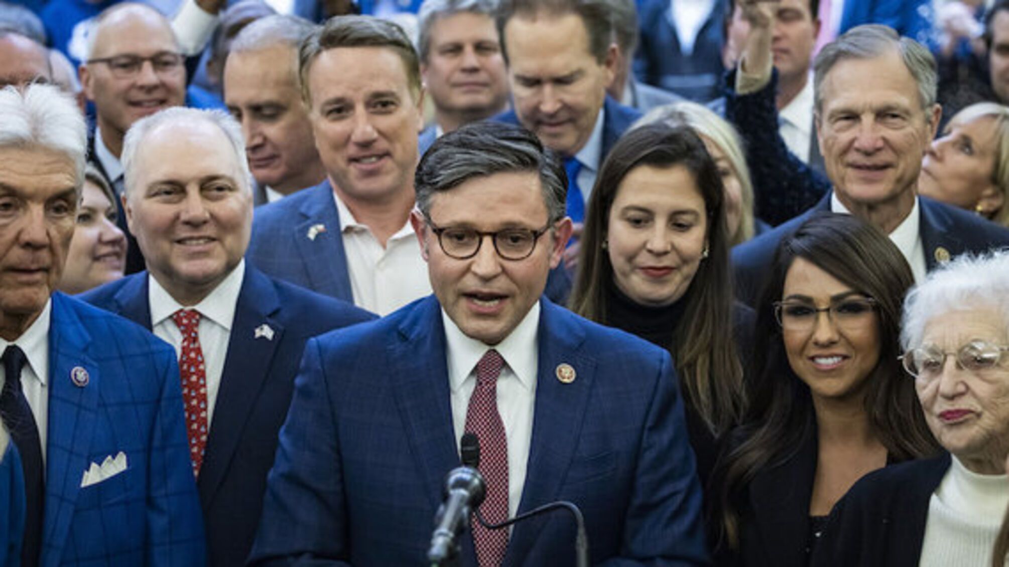 Новым спикером палаты представителей Конгресса США стал республиканец Майк Джонсон