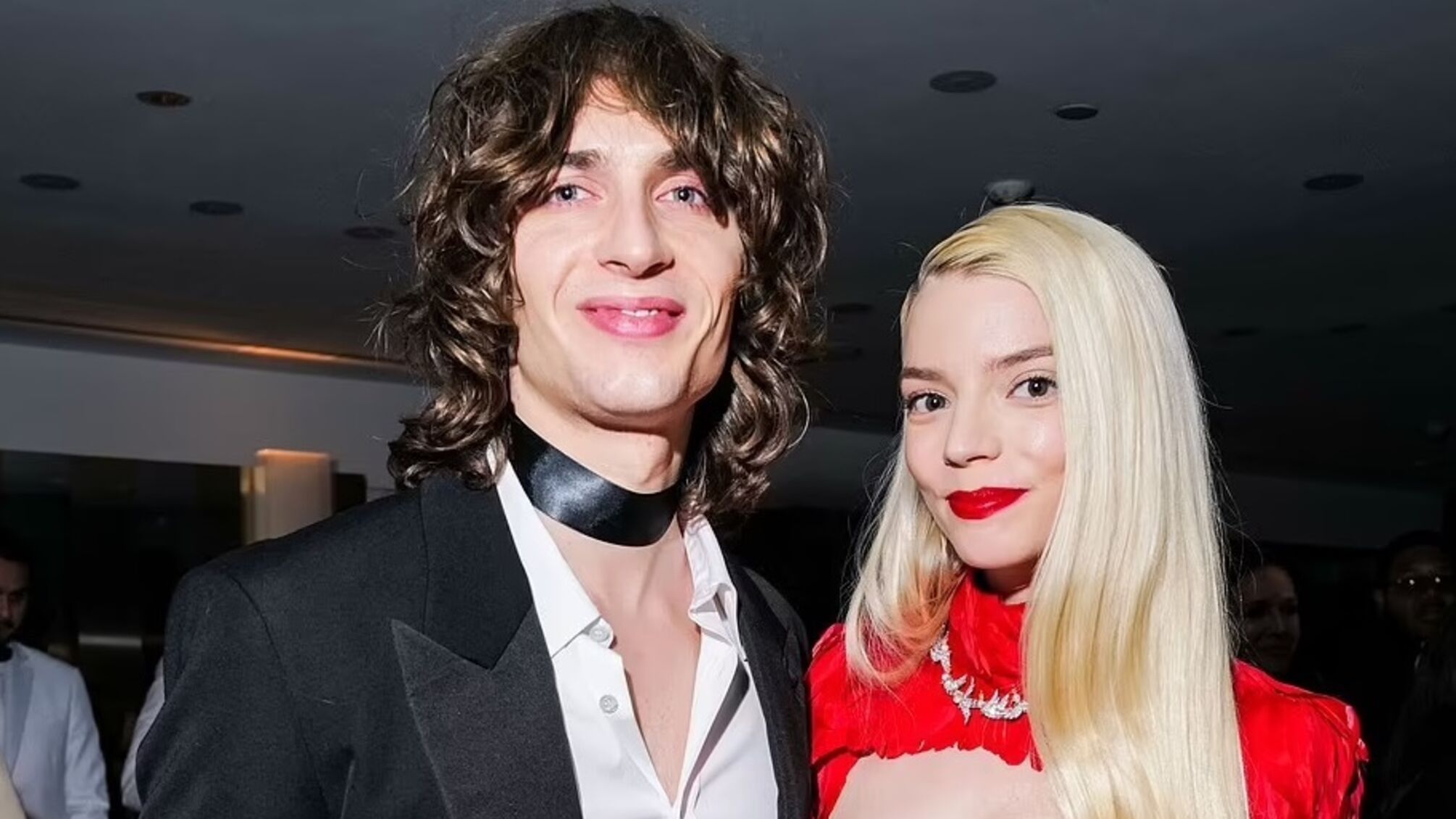 Аня Тейлор-Джой і Малкольм Макрей одружилися - весілля пара відгуляла у Венеції