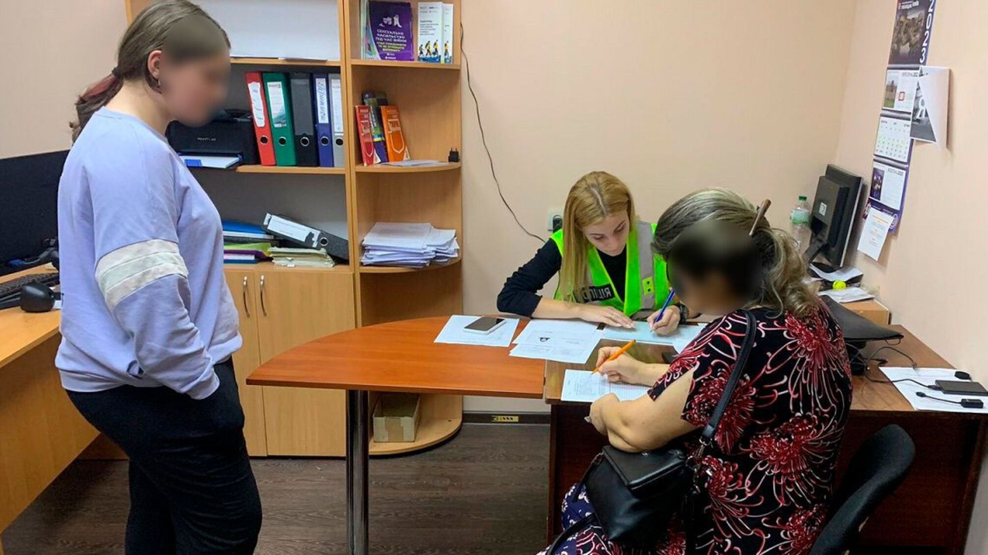 Малолетние воры похищали памятные вещи с могил героев, полиция разбирается в содеянном