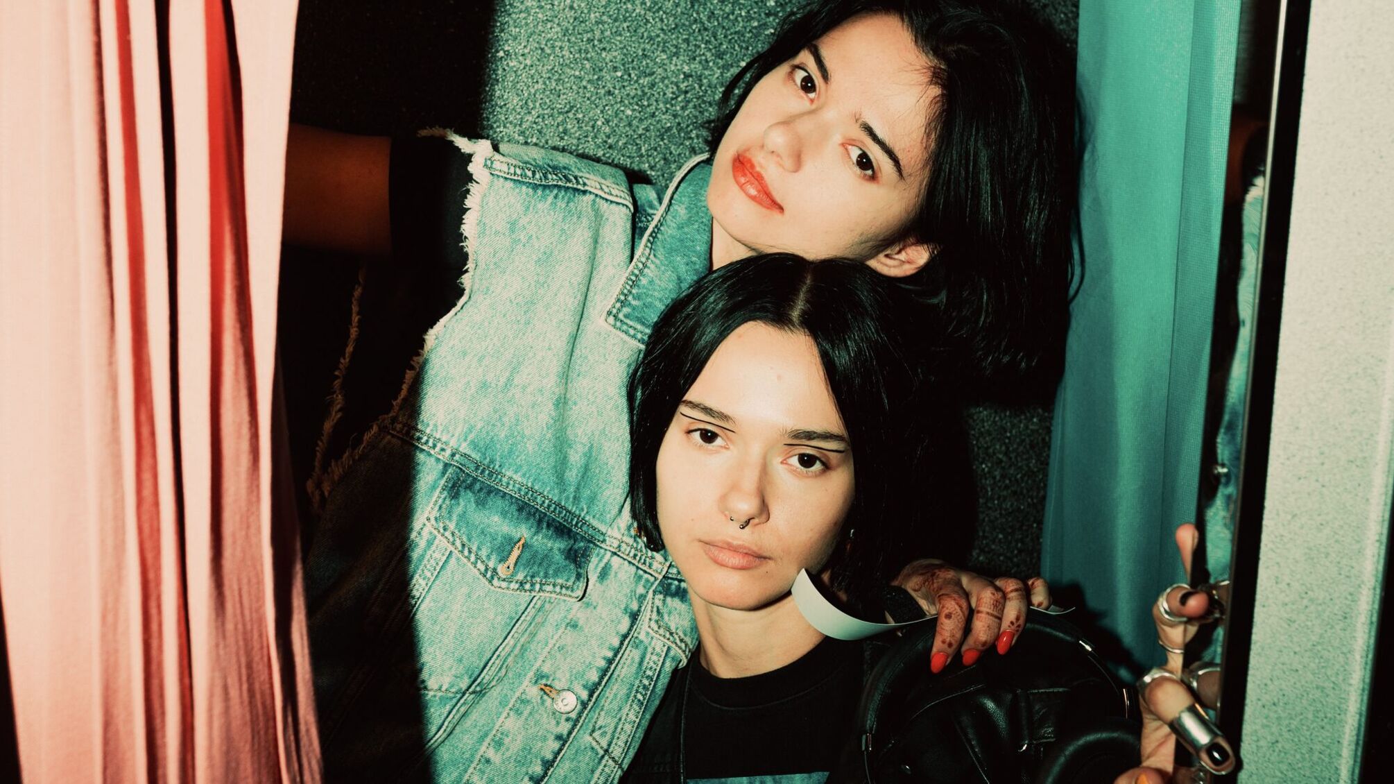 украинские близнецы Bloom Twins