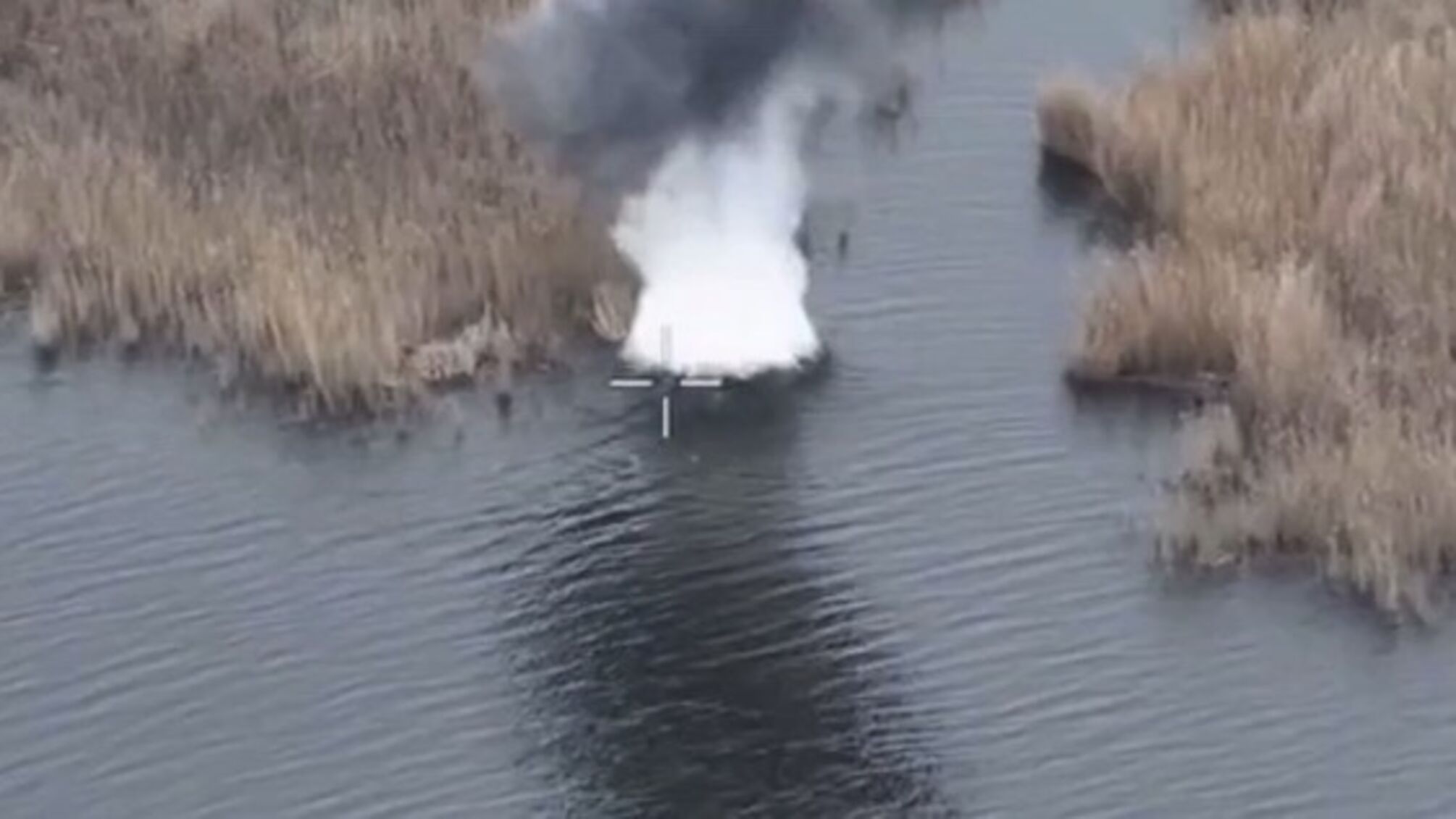 ВСУ попали во вражескую лодку на Днепре