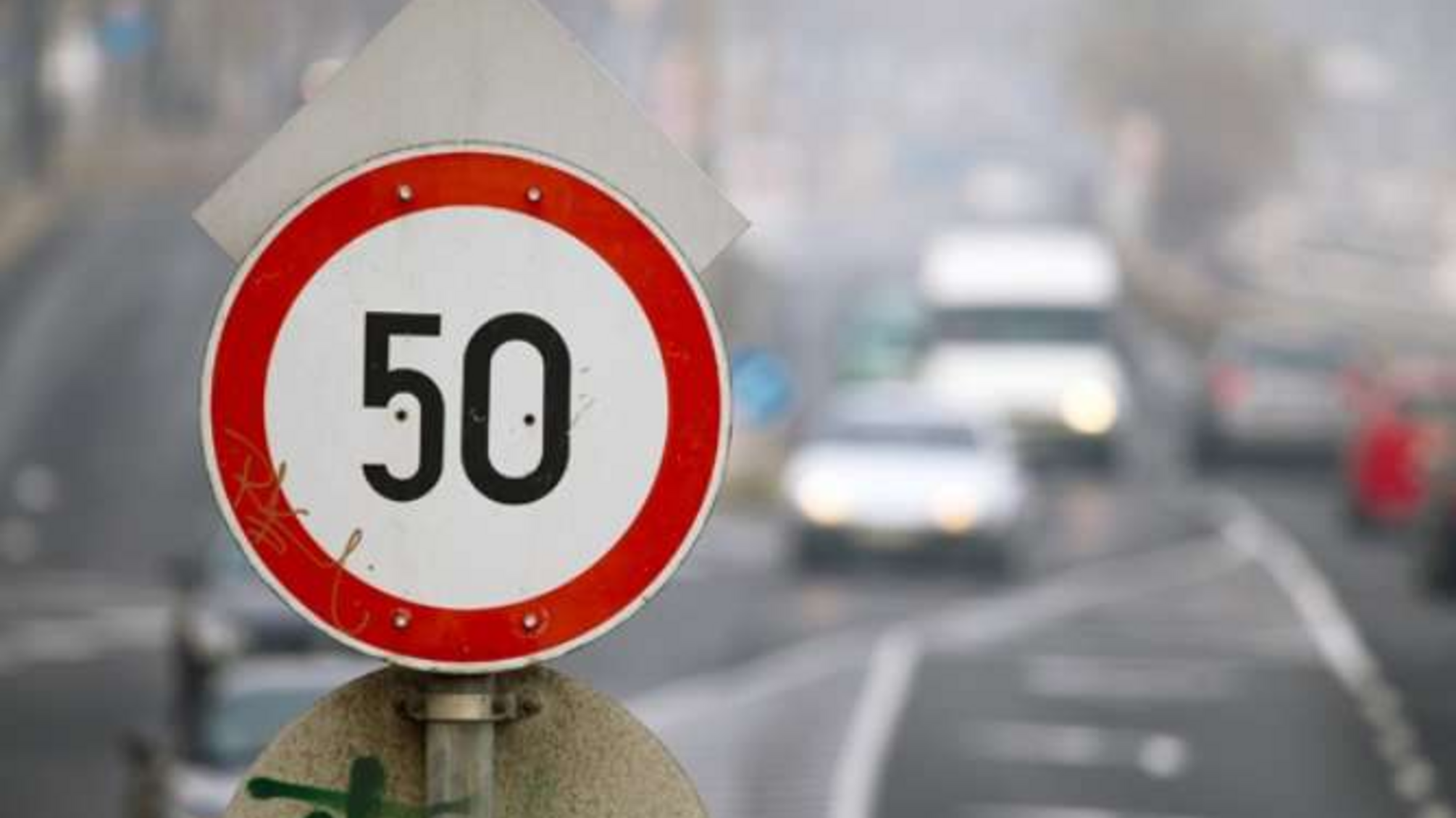 В Киеве ввели ограничение скорости для водителей  