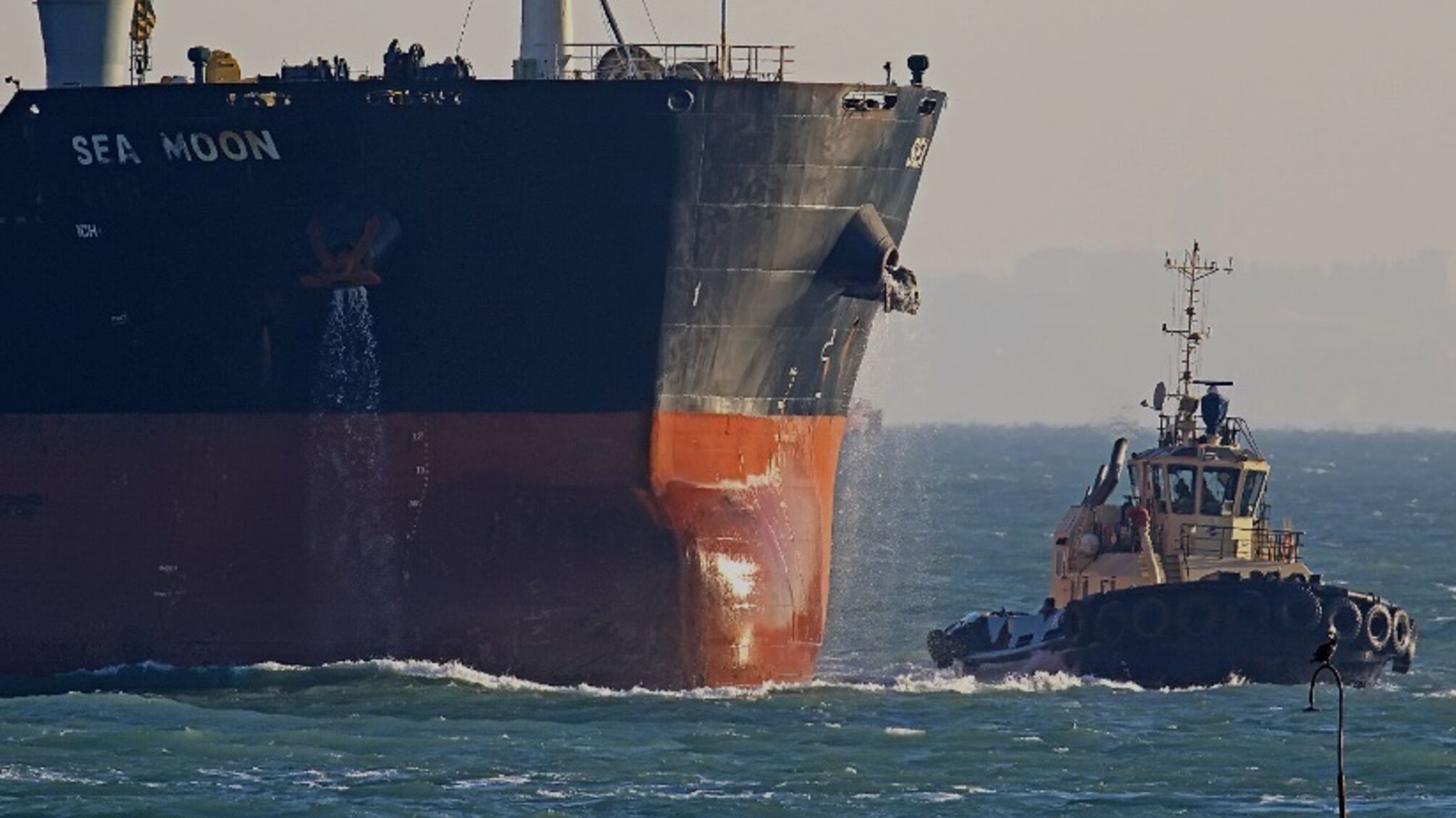 Українські судна продовжать плавання попри обстріли у Чорному морі