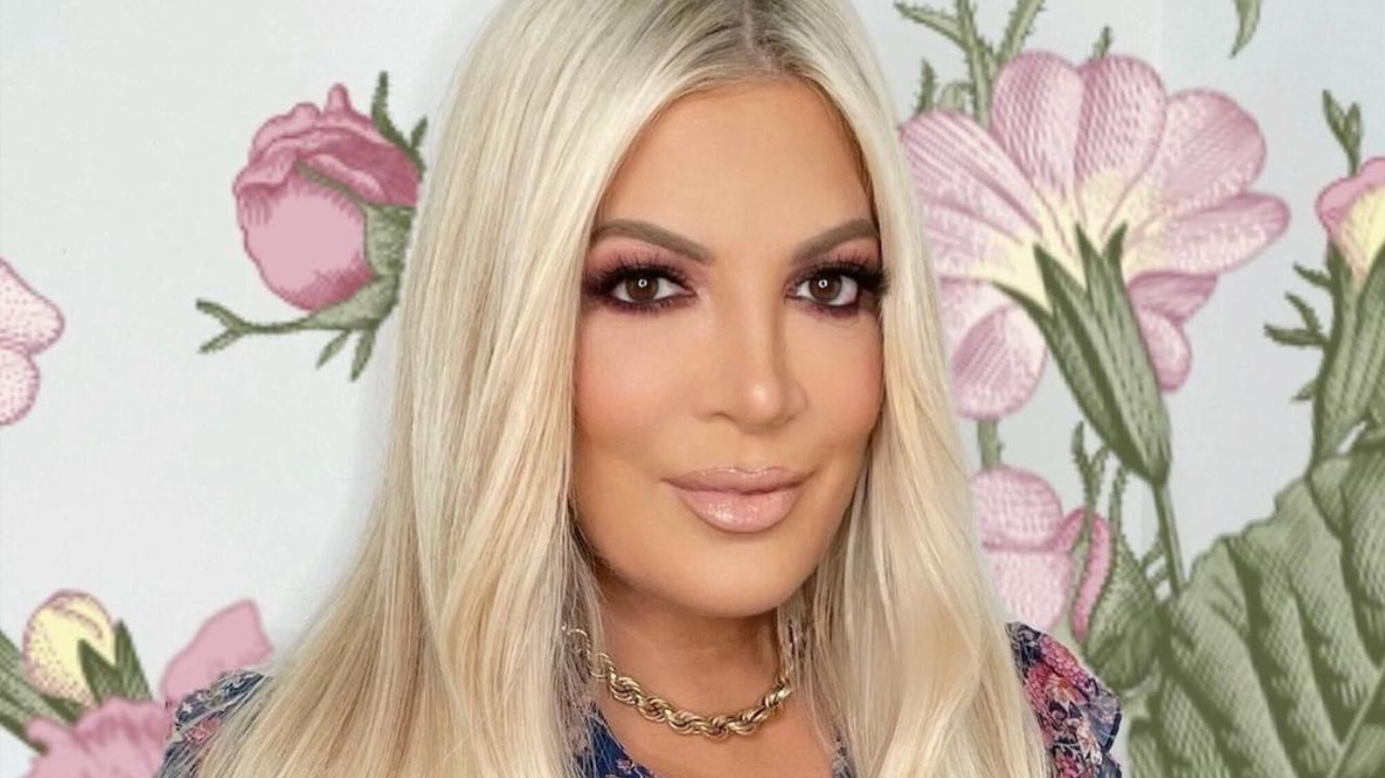 Зірка 'Беверлі-Хіллз' Торі Спеллінг втішається фастфудом після скандального інтерв’ю ексчоловіка