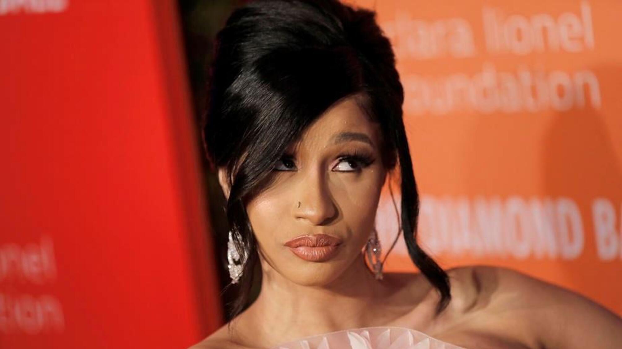 Cardi B выразила громкую критику войны и политики во время видеотрансляции