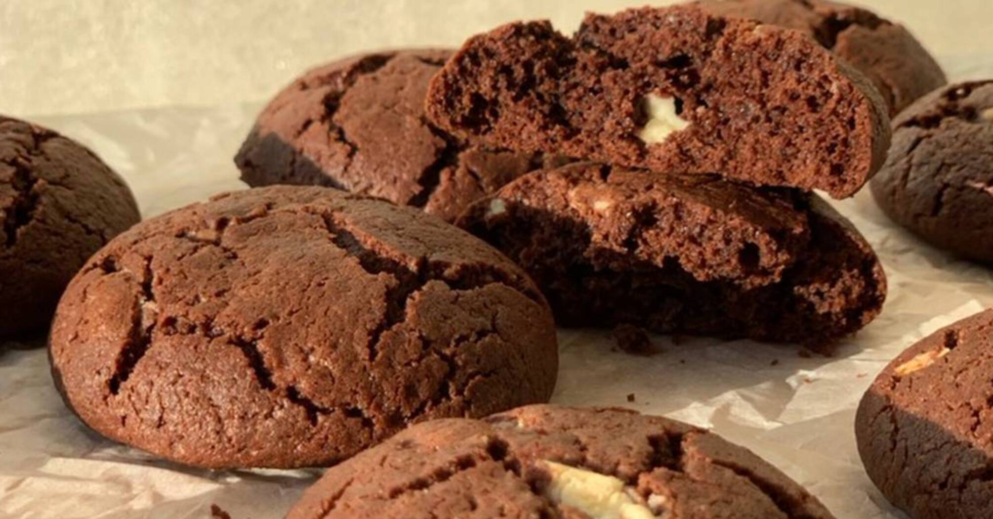 Шоколадное печенье на сметане