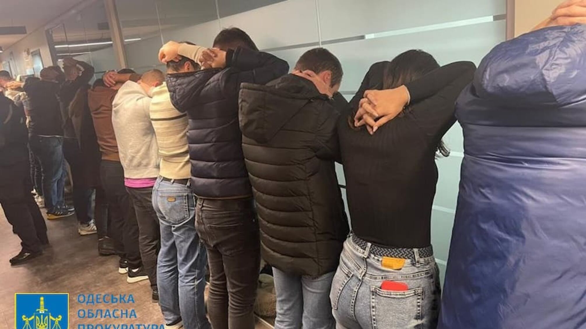 Учили 'грамотно разводить' иностранцев: в Одессе накрыли нелегальный колл-центр