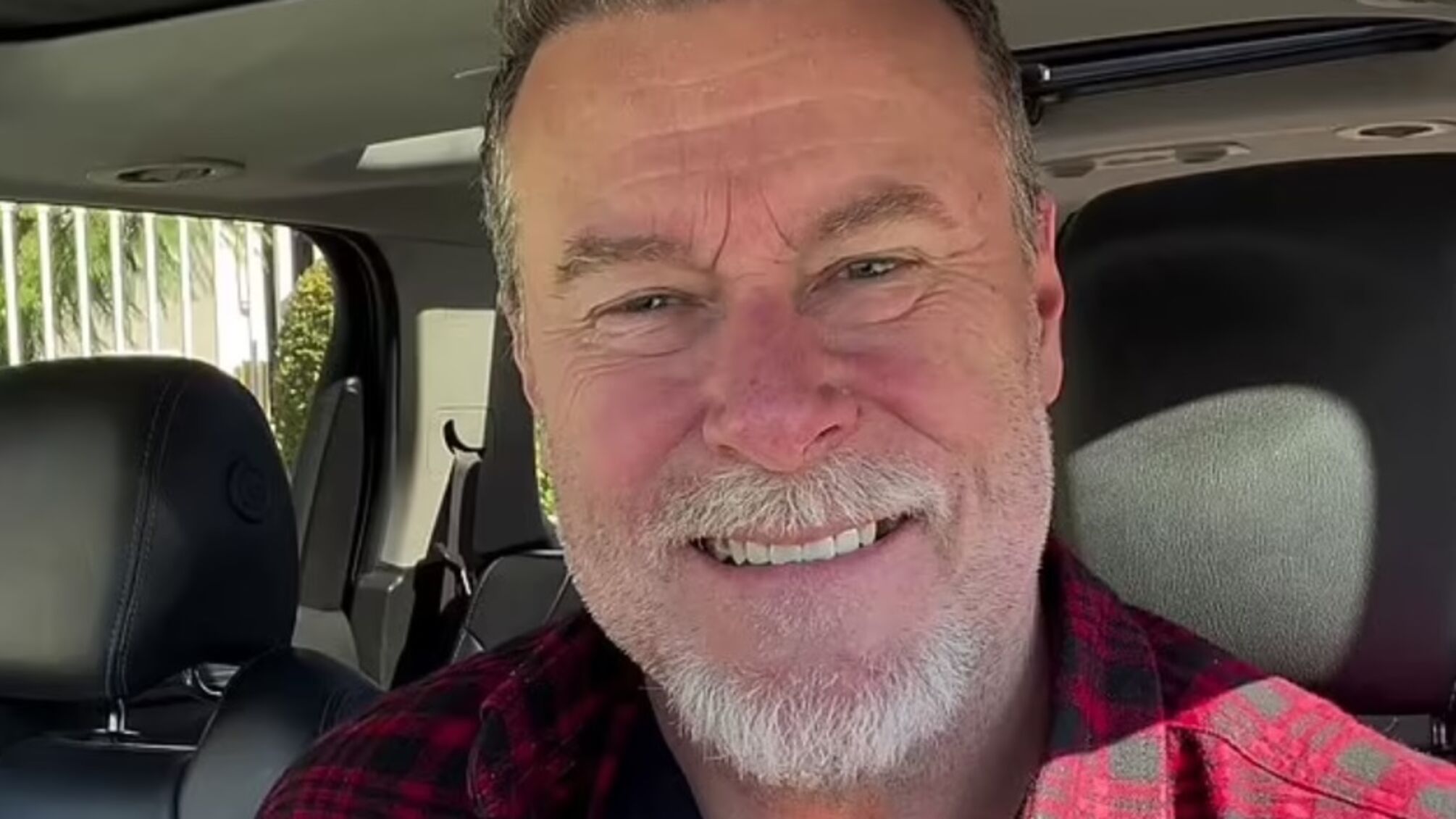 Дин Макдермотт провел День благодарения вдали от Тори Спеллинг и их детей