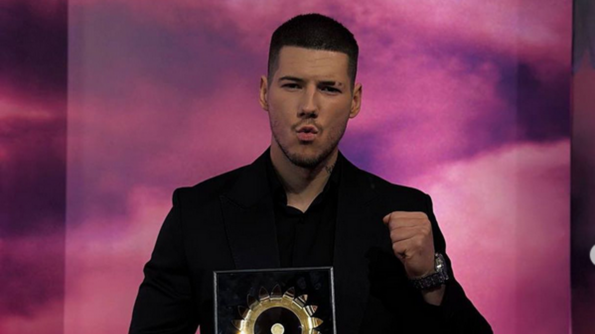 Блогер Волошин отримав першу у житті музичну премію за пісню 'Сонце'