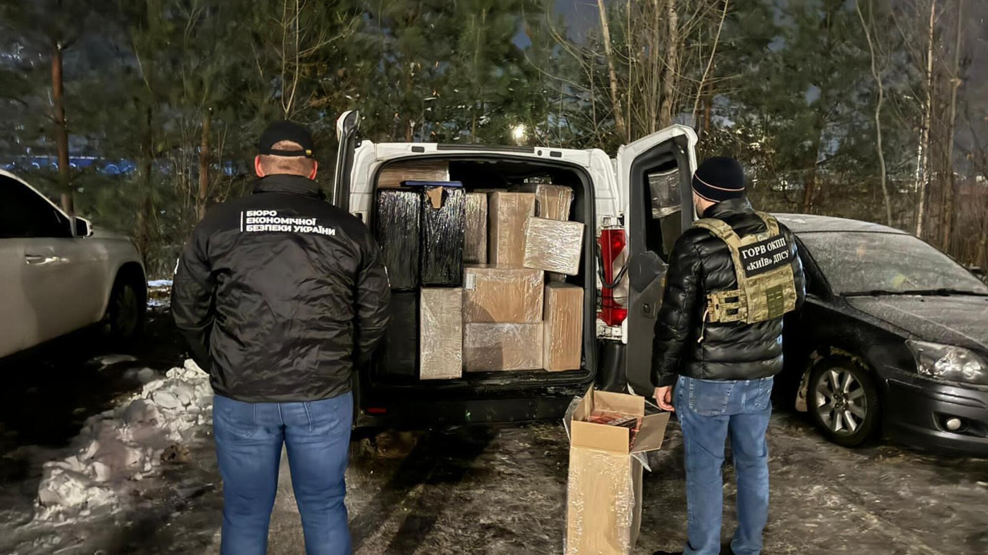В Киевской области пограничники обнаружили контрафактные подакцизные товары на почти 1,5 млн грн
