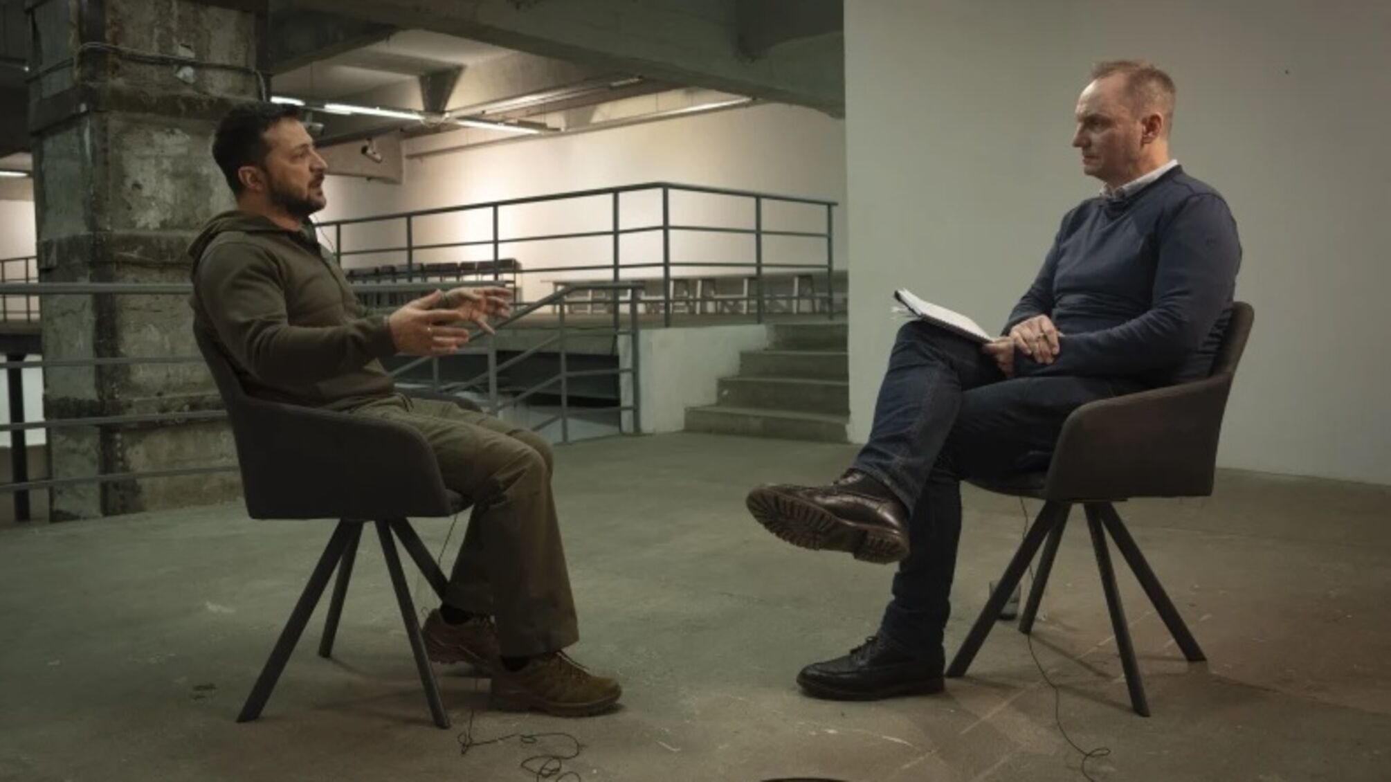 Зеленський розповів про існування неофіційних обмінів полонених