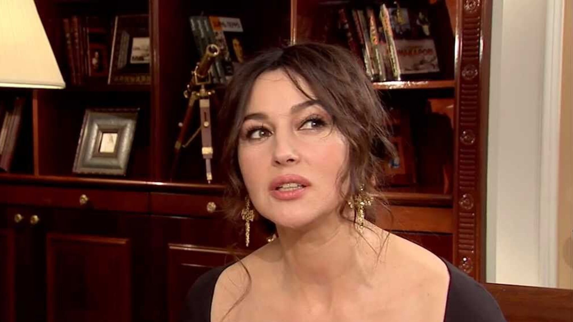 Легендарная Моника Беллуччи снялась для Esquire Китая