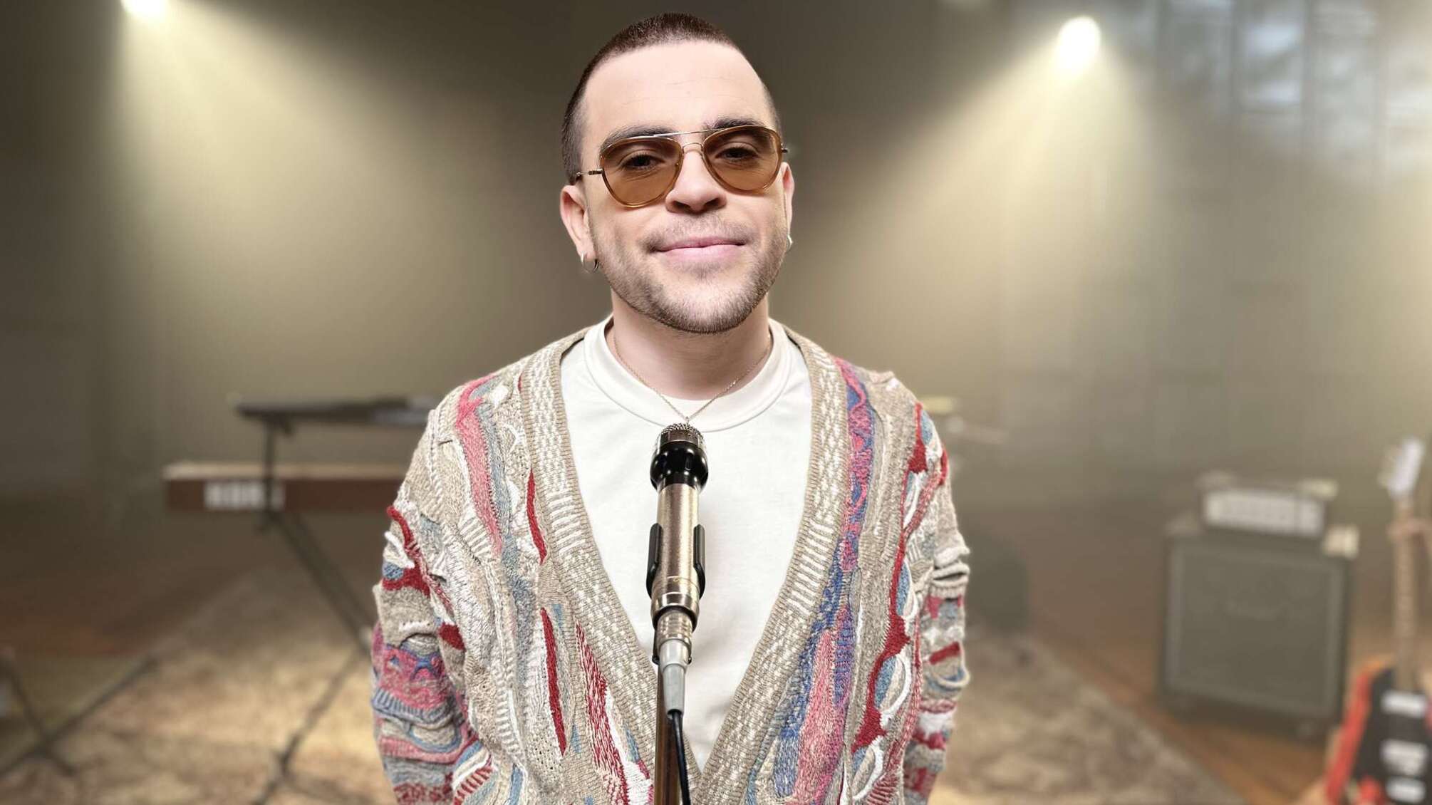 'Всю жизнь, как песня', - Wellboy выпустил новый хит 'Жизнь'