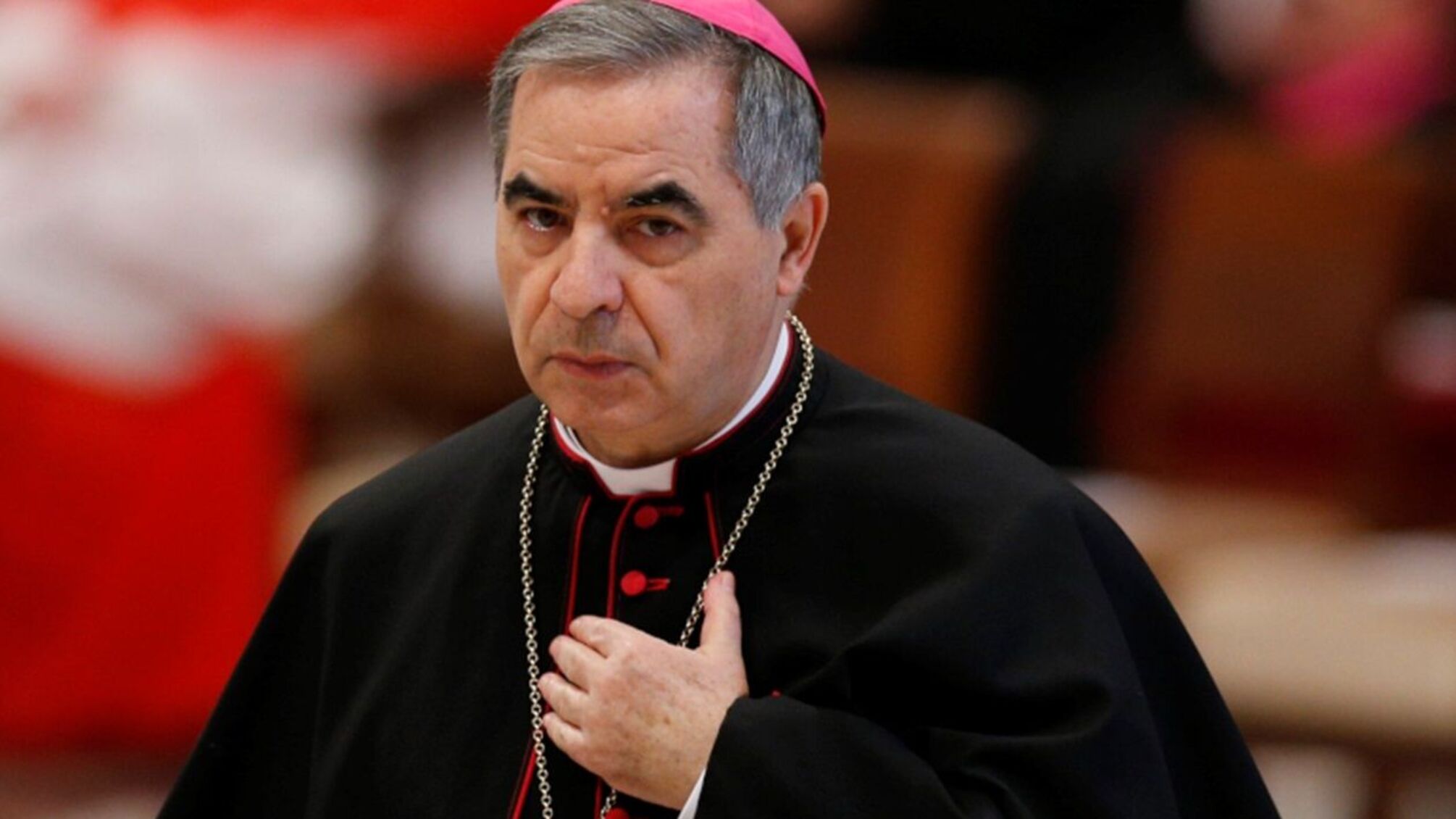 Вперше в історії: у Ватикані кардинала засудили до тюрми 