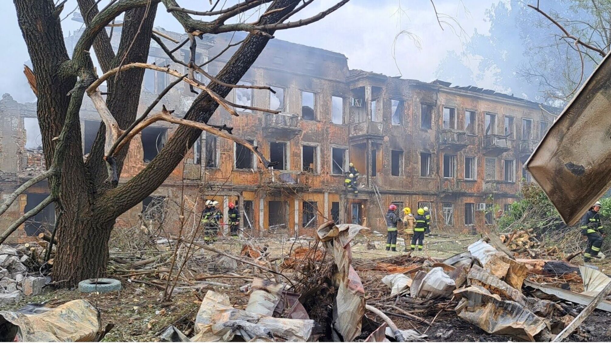 Российская армия прицельно обстреливает медицинские учреждения Украины: отчет правозащитных организаций