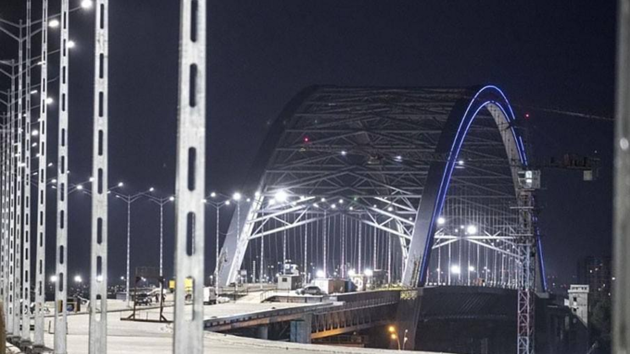 На строительстве киевского Подольско-Воскресенского моста украли 24 миллиона гривен