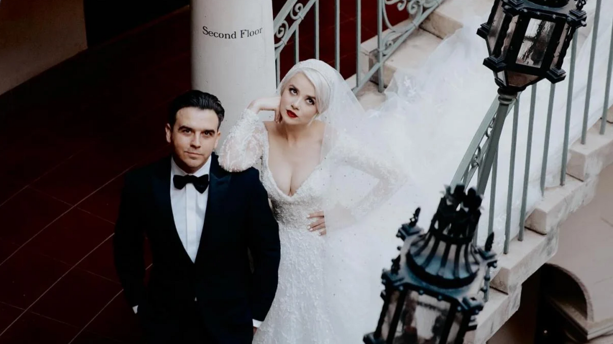 Міка Ньютон