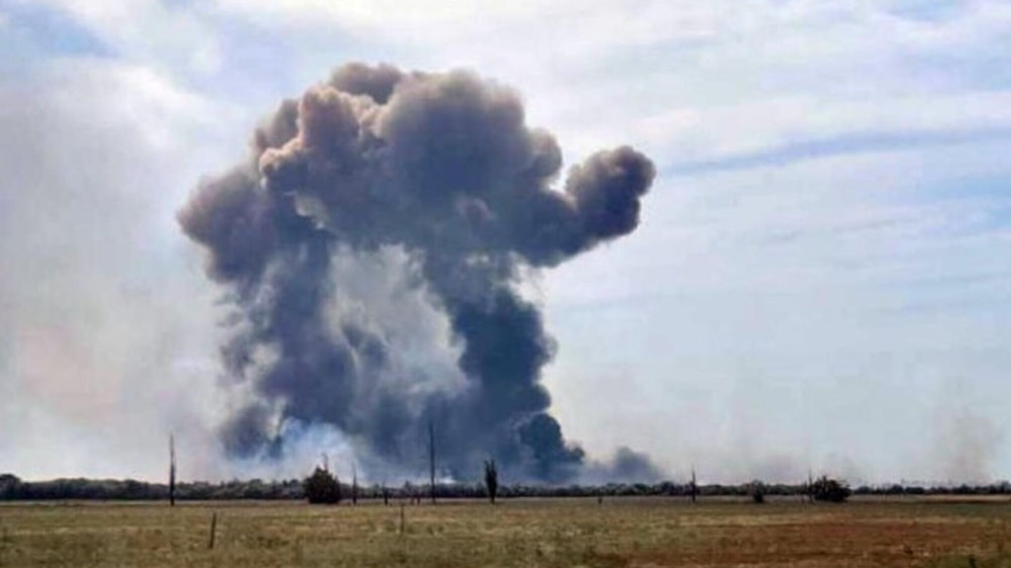 Цієї ночі вибухи чули мешканці Криму, крім того українське ППО збило 9 безпілотників