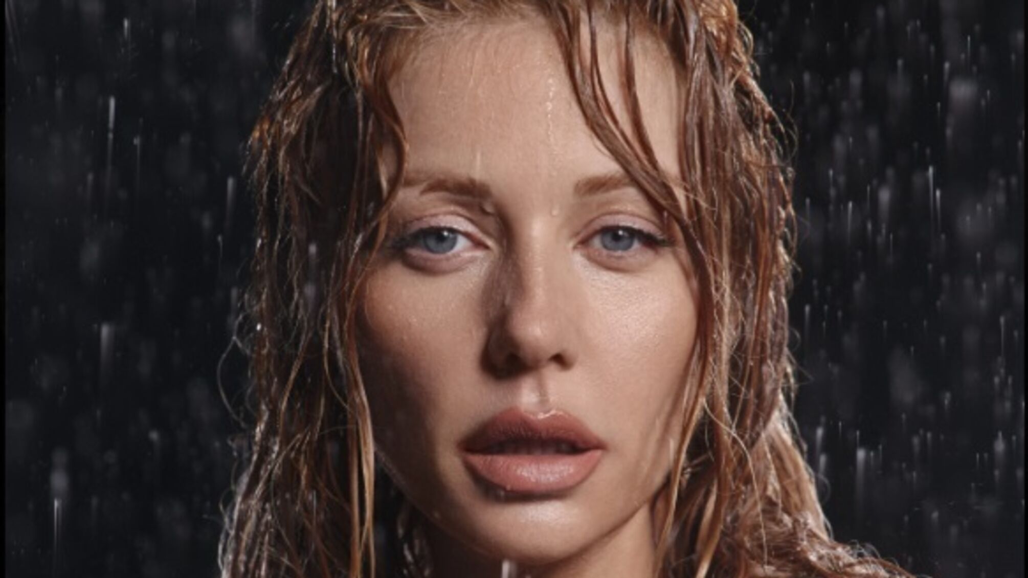 Кліп-хіт від Тіни Кароль: 'Не святі' штурмує соцмережі та підкорює YouTube