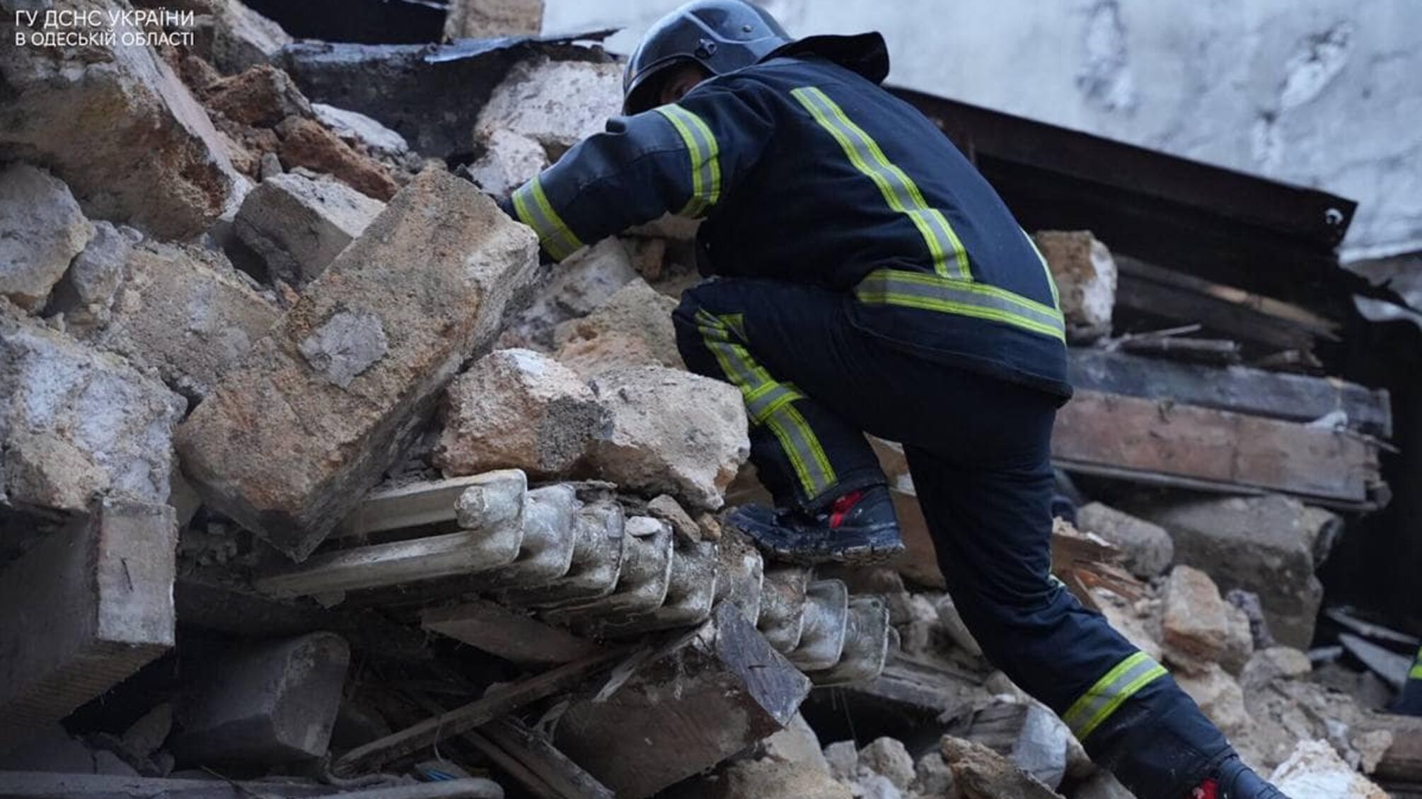 В Одессе из-за обвала дома могли пострадать бездомные