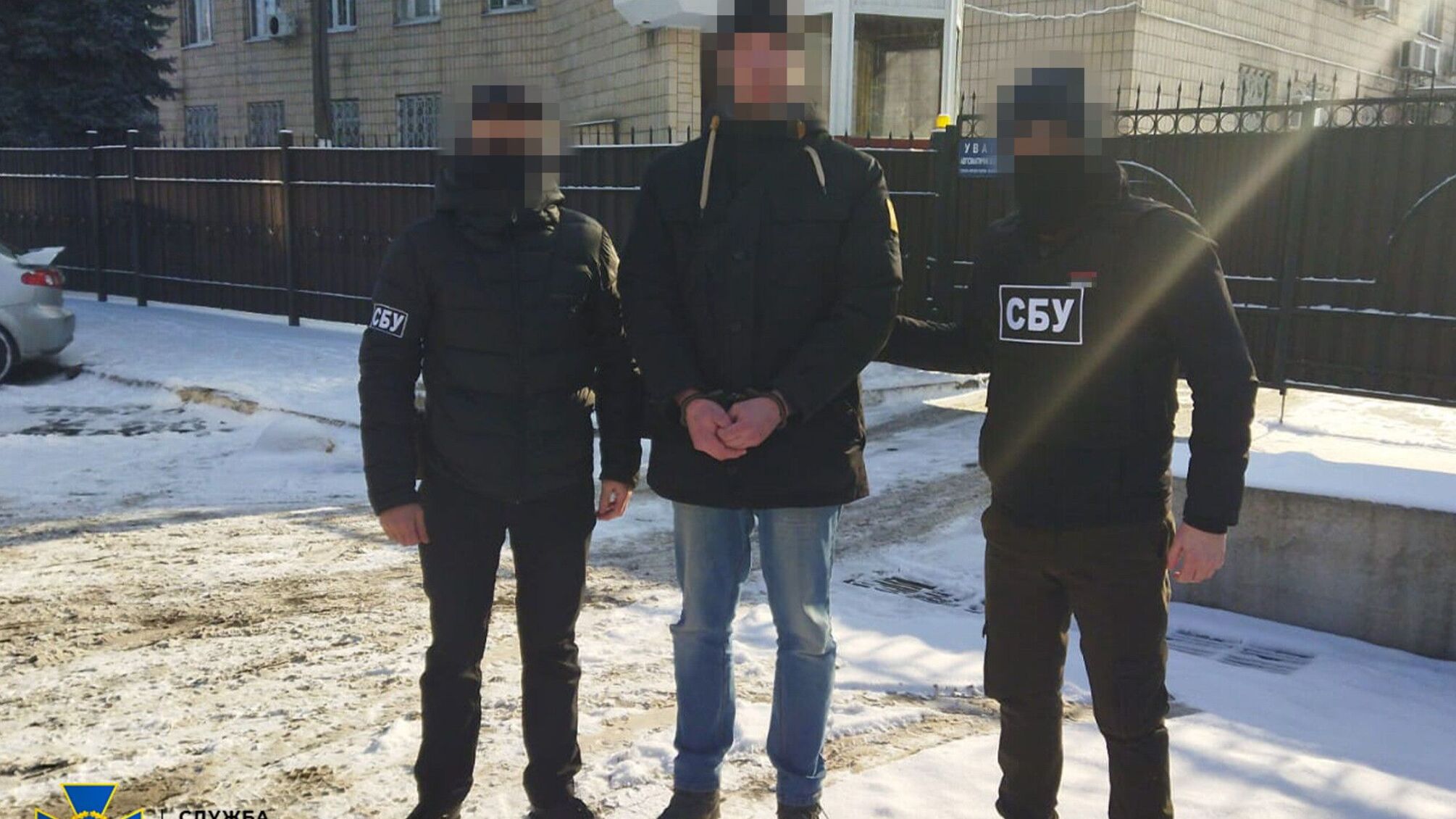 Роздавав гумдопомогу від росії: СБУ затримала ще трьох зрадників 