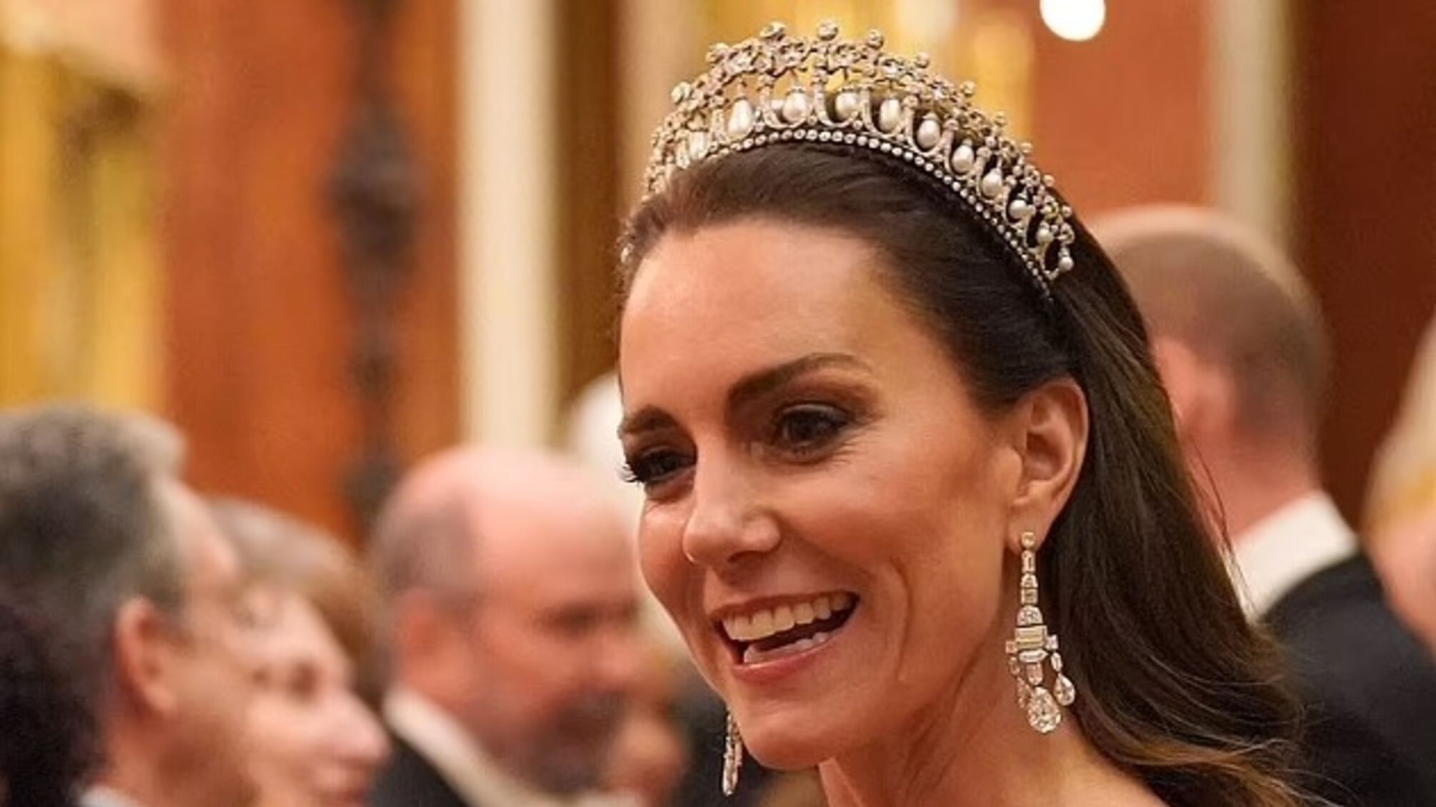 Принцеса Уельська відвідала різдвяний дипломатичний прийом у Букінгемському палаці