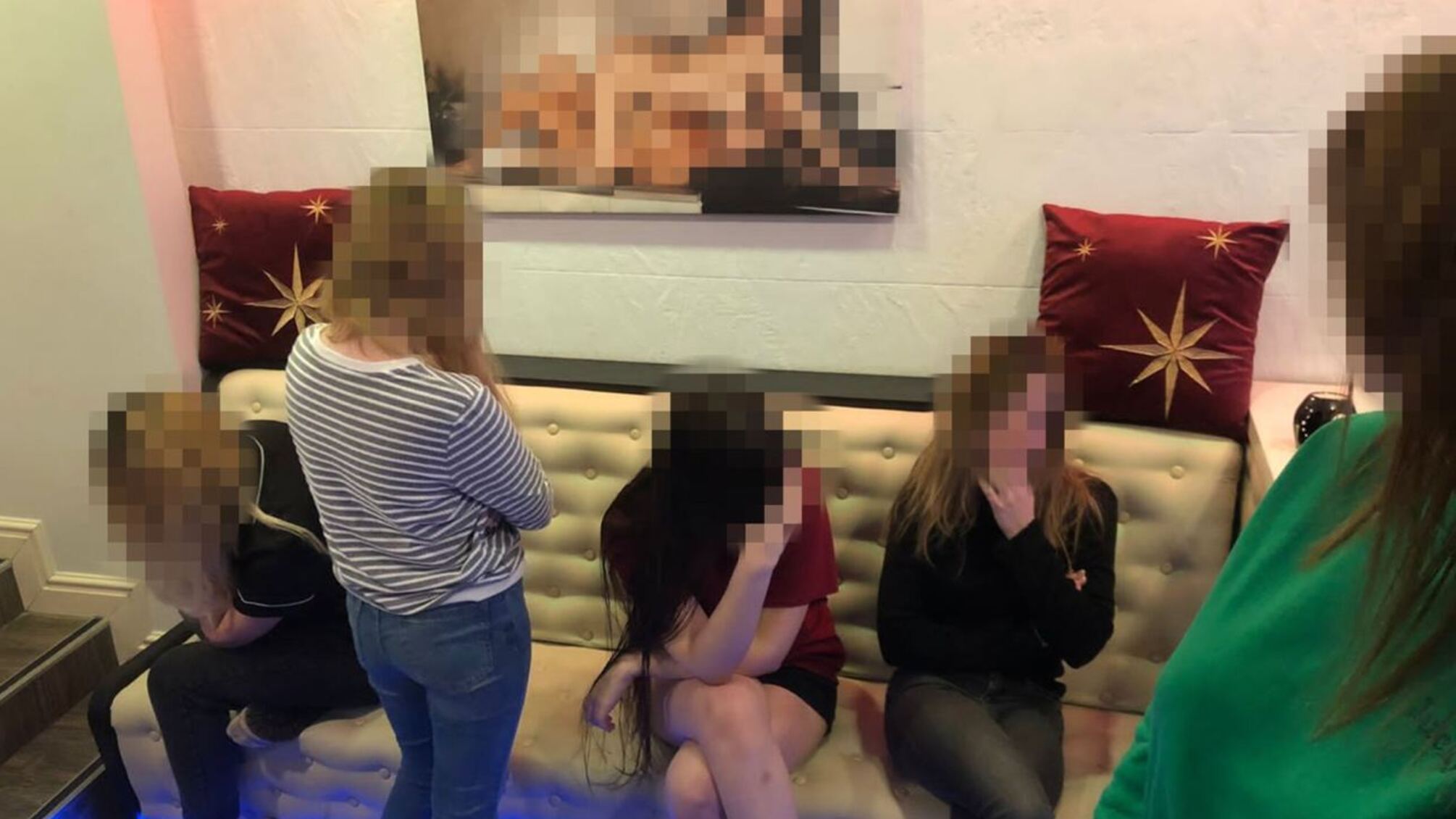 Руководство Департамента миграционной полиции «крошило» сутенеров и бордели