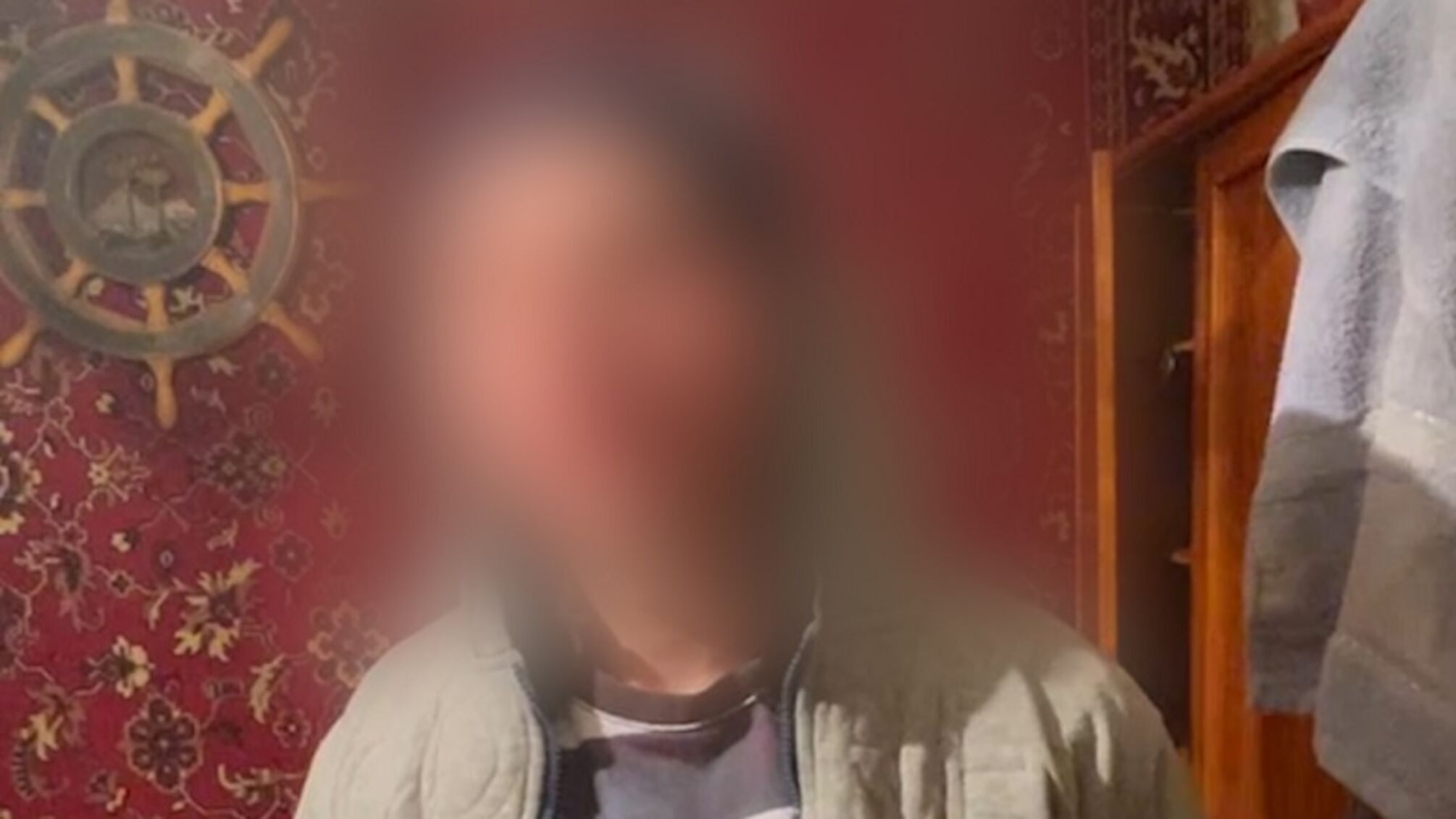 Киевлянин чуть не зарезал водителя маршрутного такси ради денег