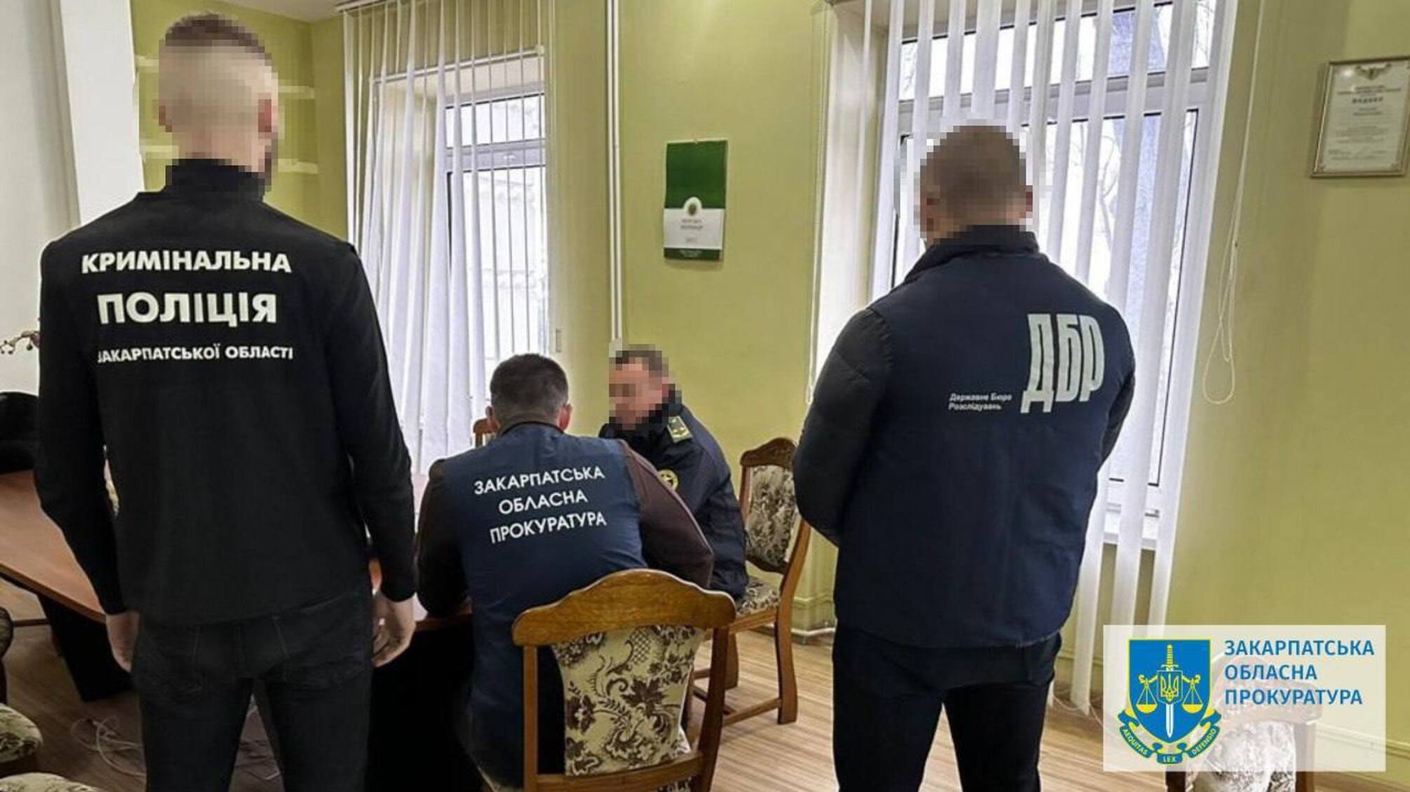 Более 14 млн грн убытков: в Закарпатье подозревают заместителя начальника и инспектора таможенного поста
