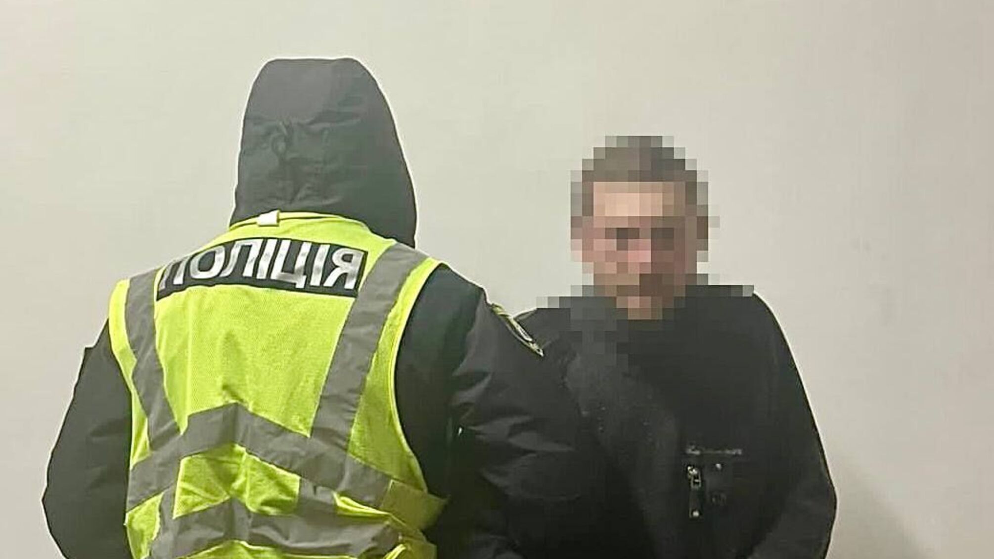 В центре Киева вор украл деньги из ящика пожертвований для ВСУ