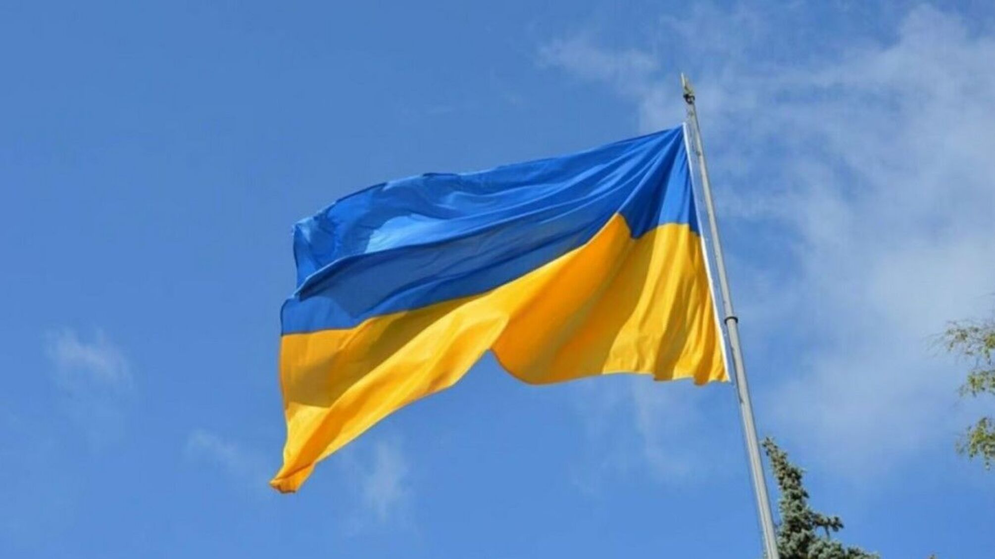 У тимчасово окупованому Севастополі встановили український прапор 
