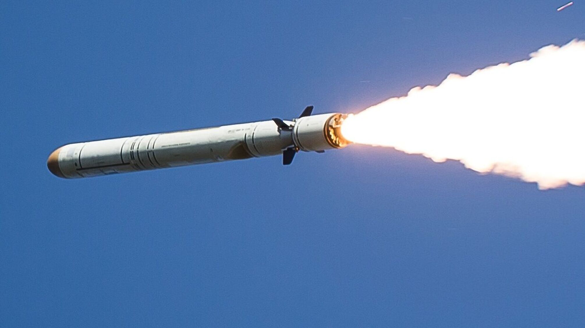 Нічний обстріл: Залужний повідомив про знищення 21 з 23-х крилатих ракет