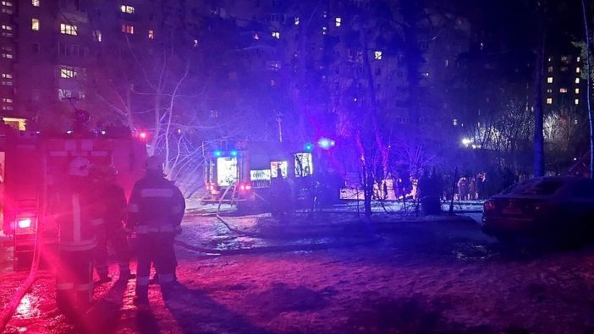 Под Киевом – масштабный пожар: огонь охватил 4 этажа (фото)