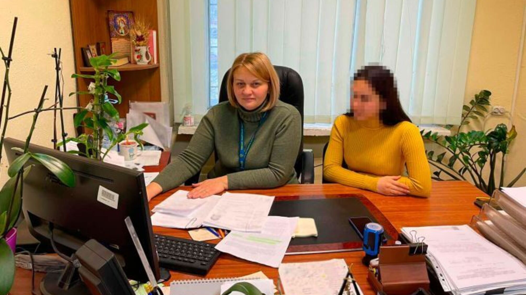 В Киеве крымчанка получила ID-карту, ДМС устанавливала ее личность по видеосвязи