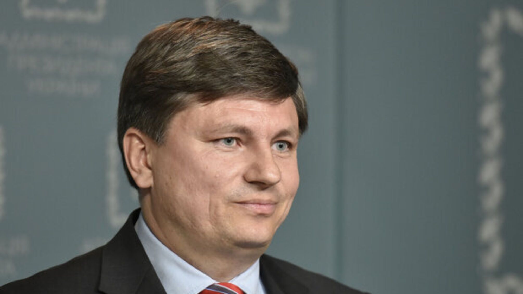 Вдарив прокурорів та поїхав: нардеп від 'ЄС' Герасимов відмовився брати обвинувальний акт