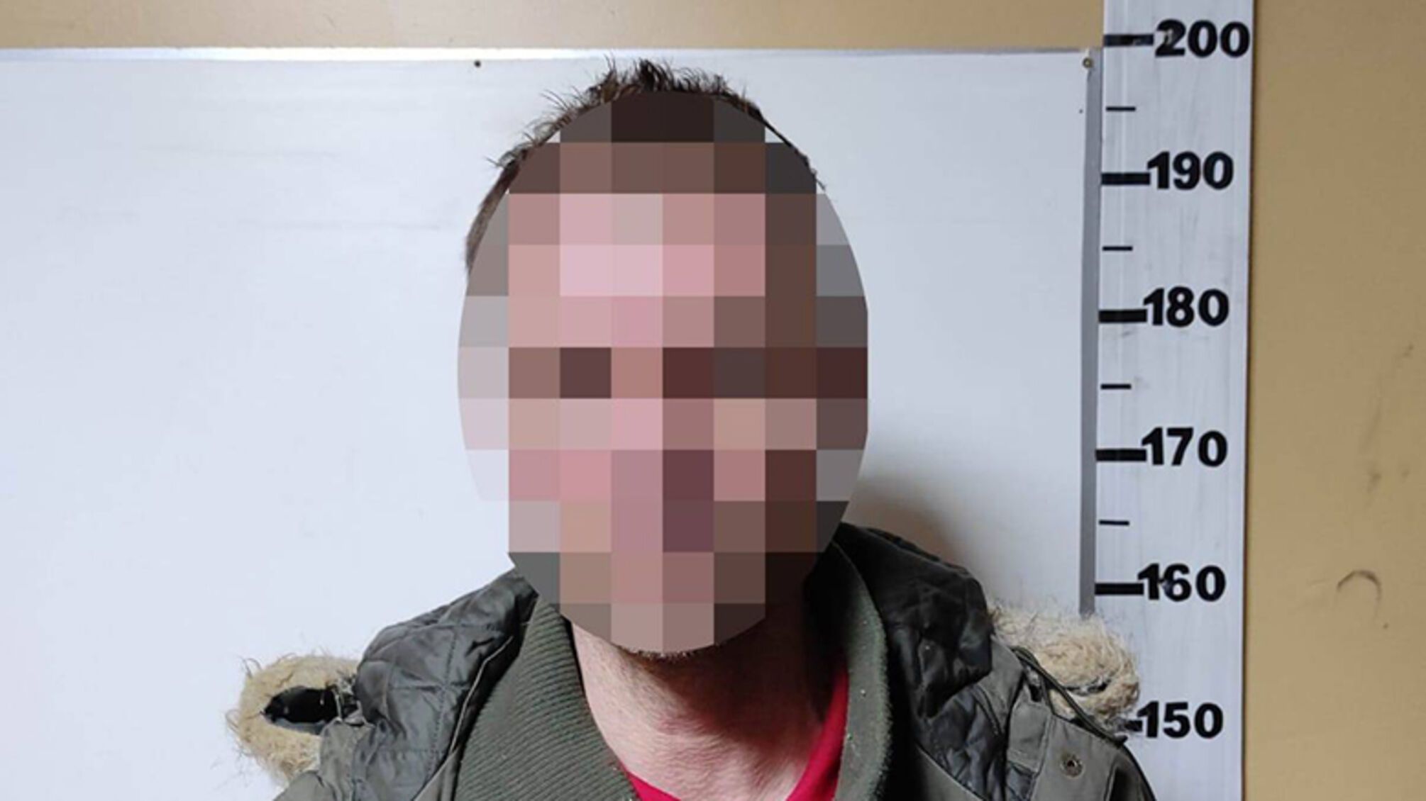 Издевался над трехмесячной дочкой: полиция Киева задержала горе-отца