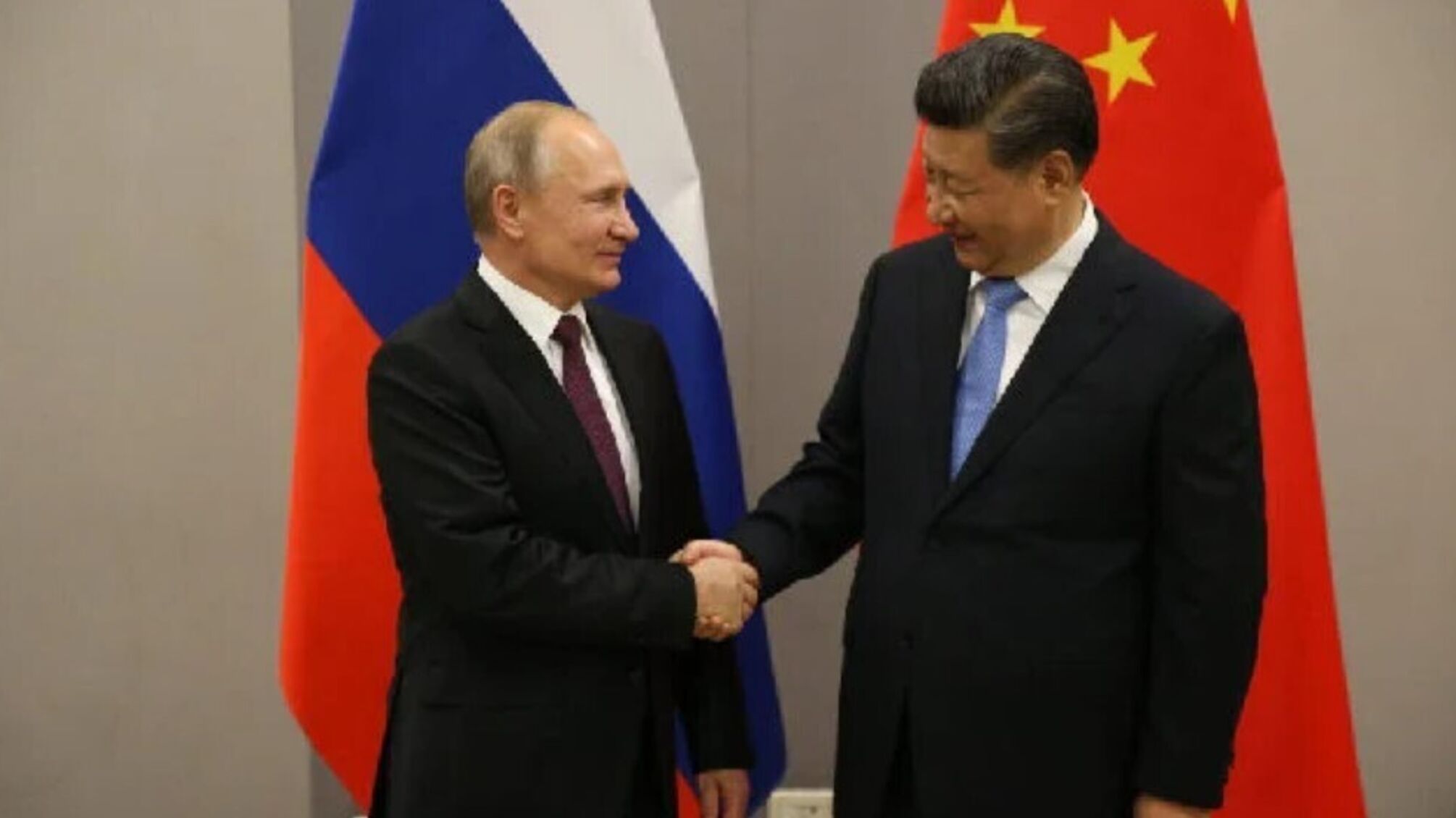 Китай тратит миллиарды долларов на пророссийскую пропаганду, – The Guardian