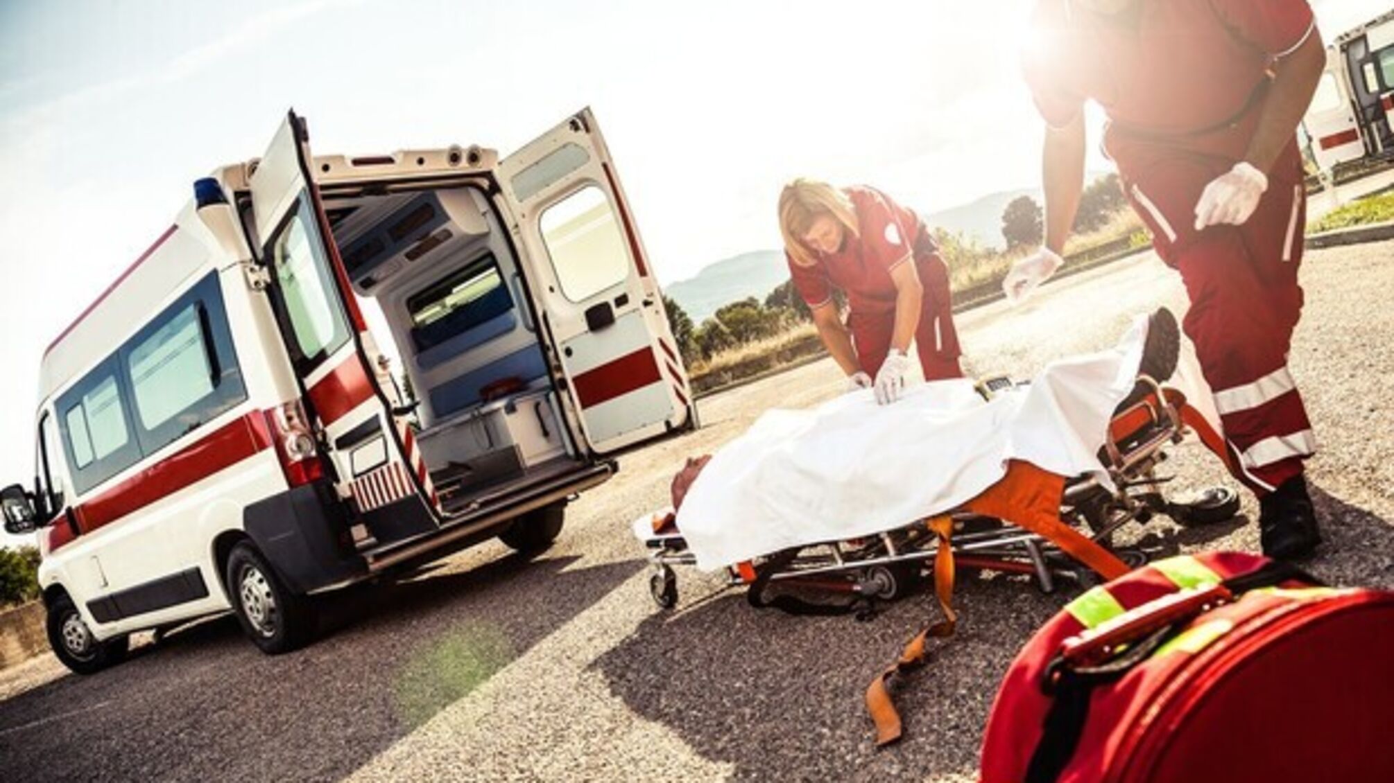 В Одессе врачи скорой спасли мужчину от самоубийства