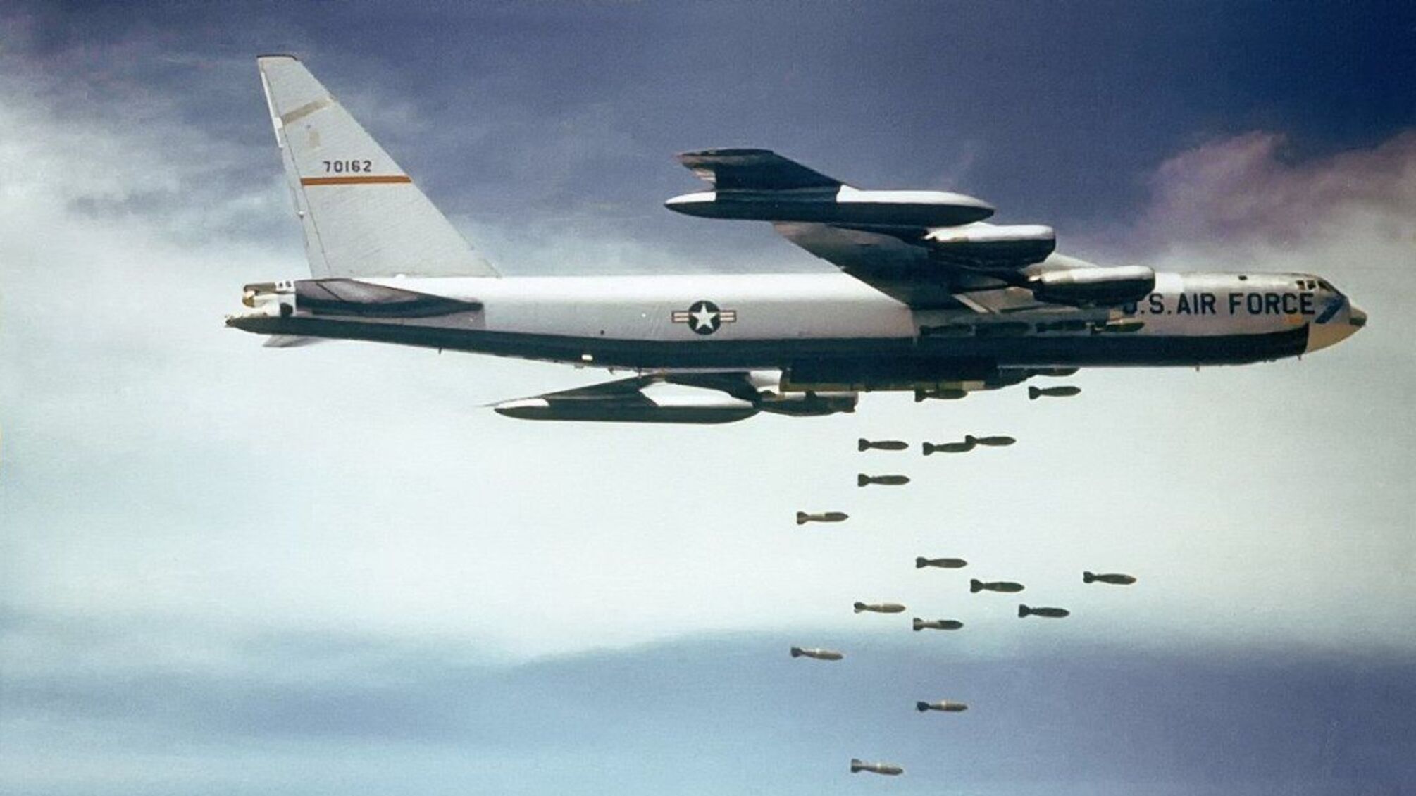 РосСМИ сообщают о попытках ядерного бомбардировщика США прорваться на территорию рф