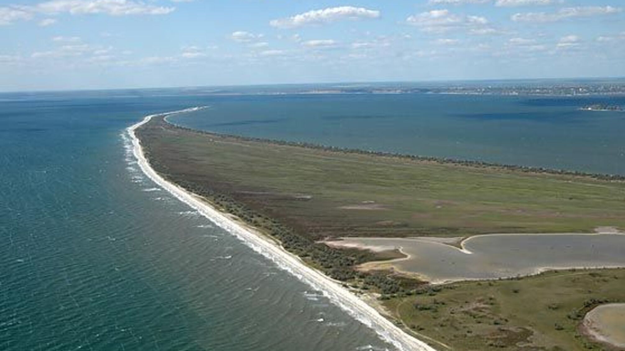 За даними влади, Кінбурнська коса є останньою територією Миколаївської області, окупованою російськими військами