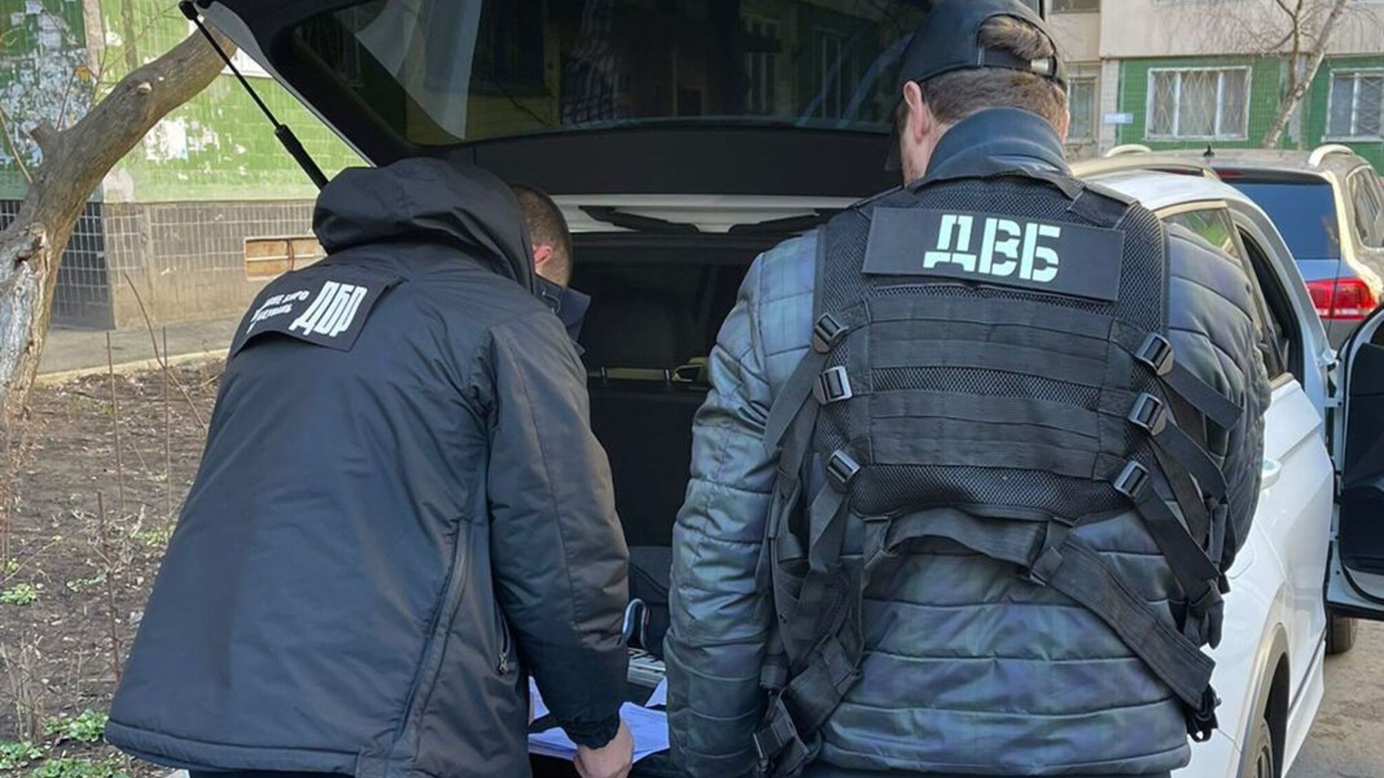 В Одесской области разоблачили полицейских, которые вместо ареста требовали деньги у наркоторговцев (фото)