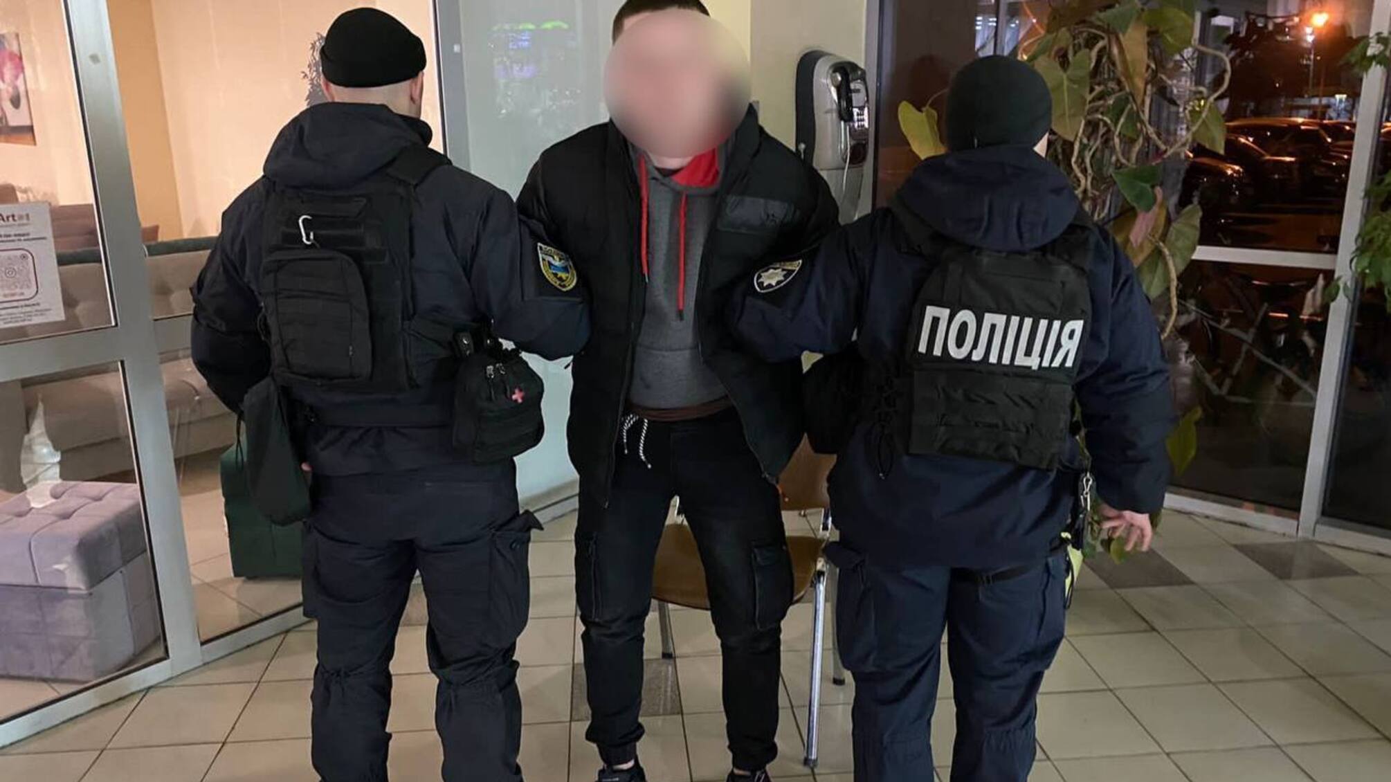 Гвалтівника піймала охорона ТЦ і передала правоохоронцям