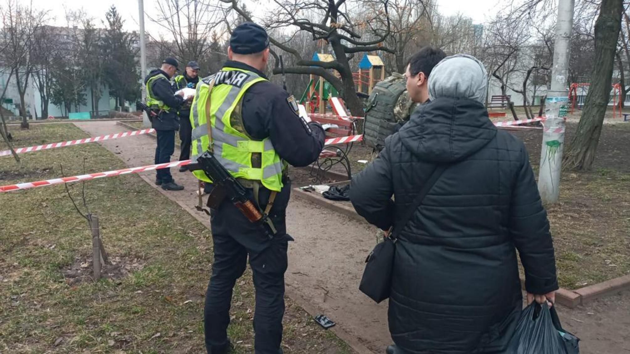 На Подоле в Киеве раздался взрыв: мужчина взорвал себя гранатой