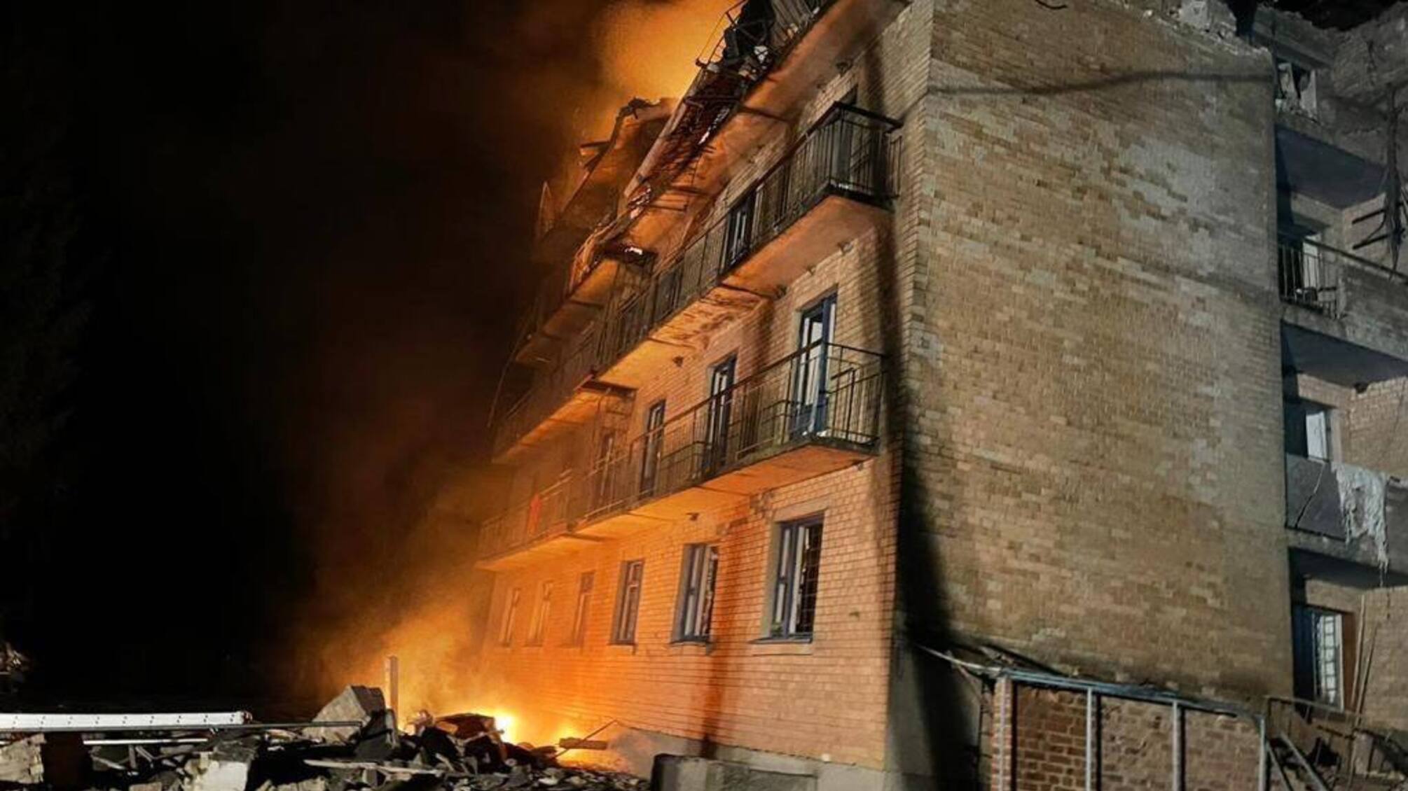 последствия попадания русского дрона в Киевской области