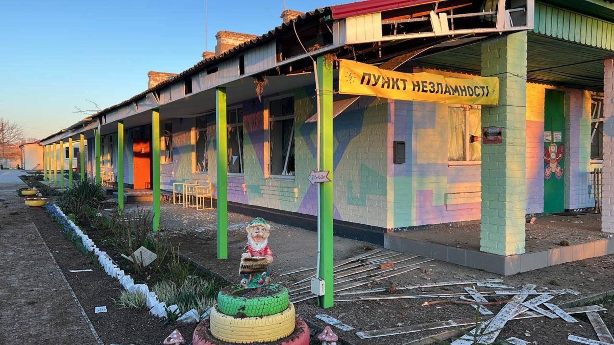 Россияне обстреляли детский сад в Запорожской области
