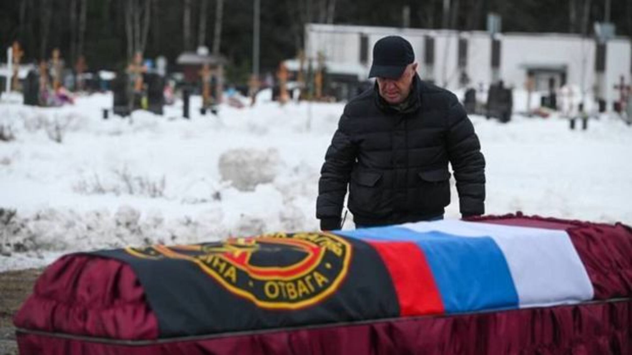 В росії колишнього в'язня поховали як героя