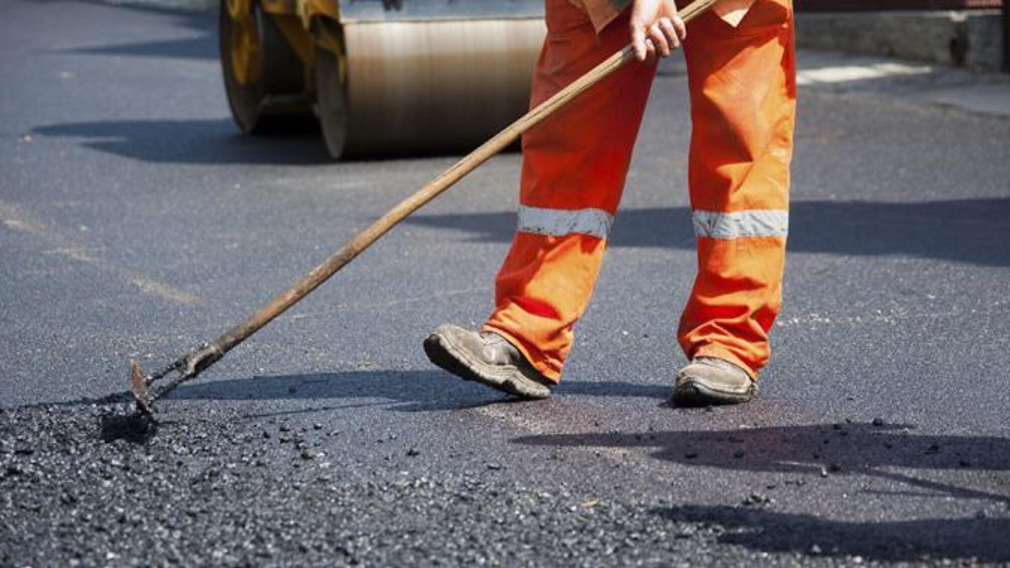 В Киеве разоблачен подрядчик, сделавший некачественный ремонт дорог на 121 млн грн