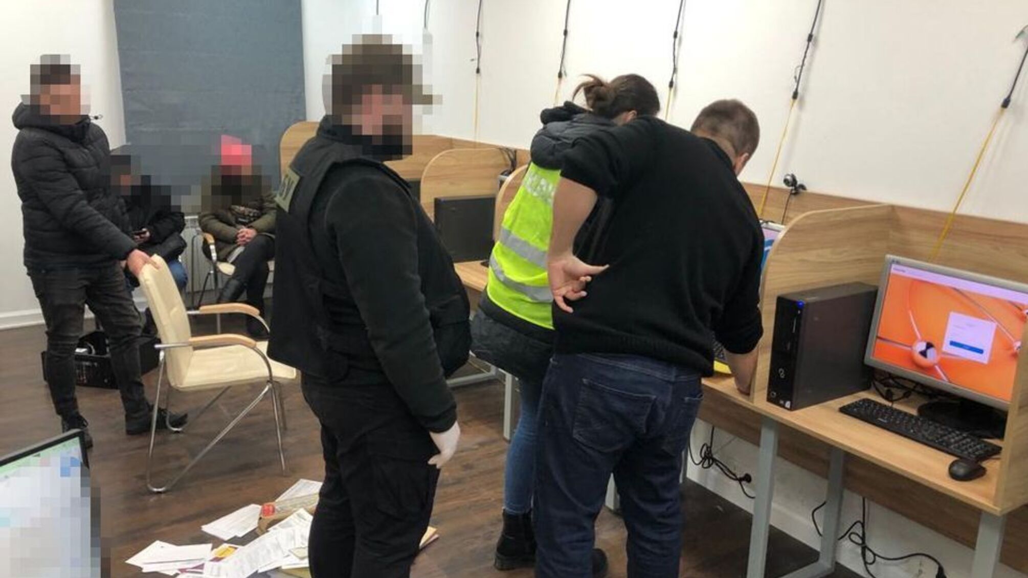 В Киеве мошенник продавал медикам фальшивые документы для трудоустройства за границей