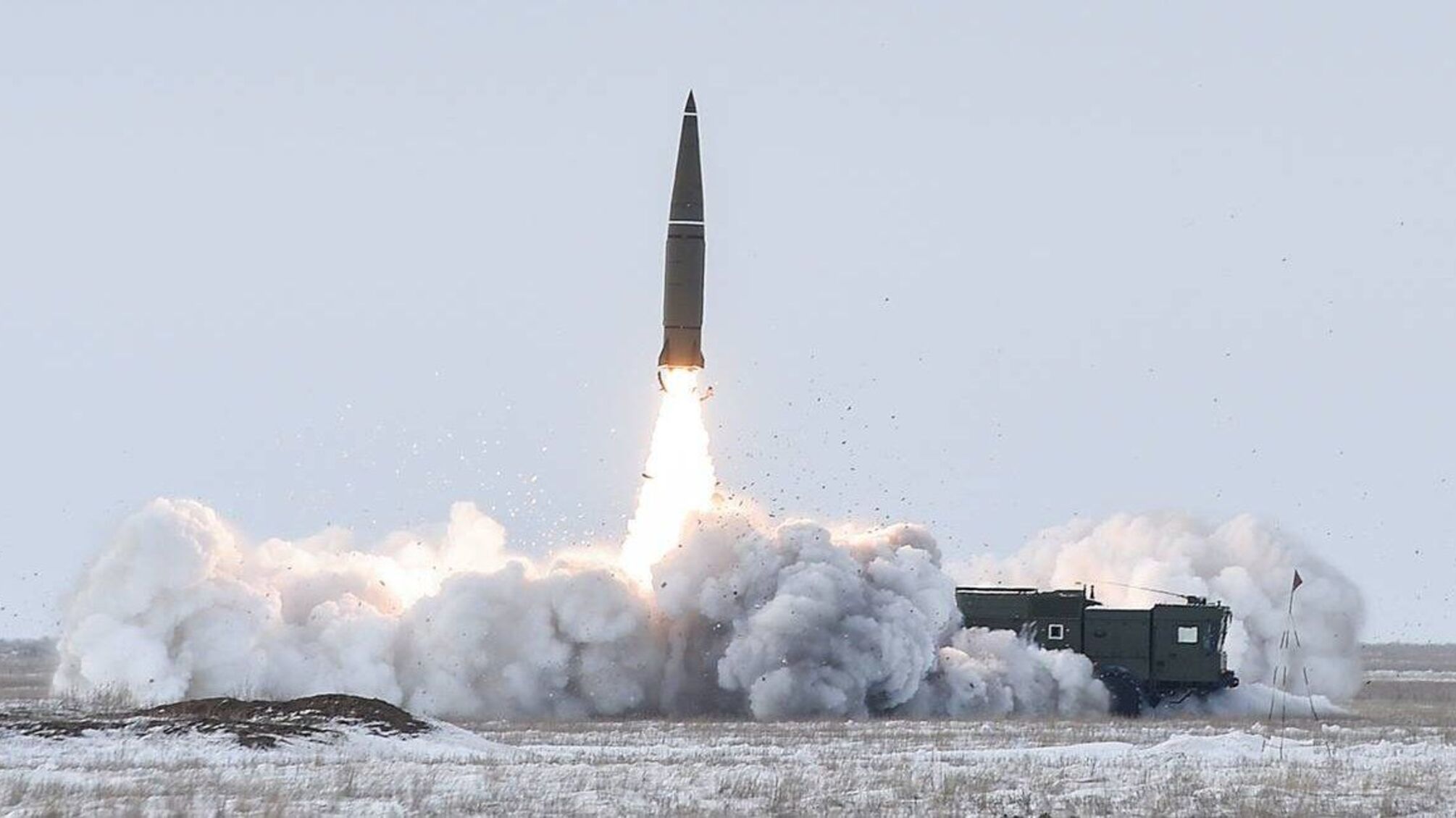 Росія випробувала міжконтинентальну балістичну ракету, яка впала в Казахстані (відео)