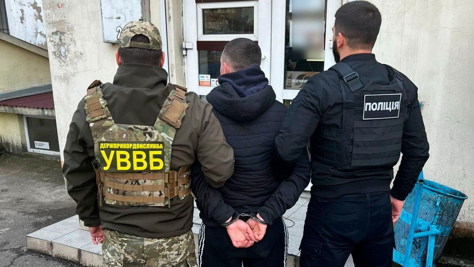 На Одещині затримали наркодилера, який продавав військовим психотропні речовини (відео)